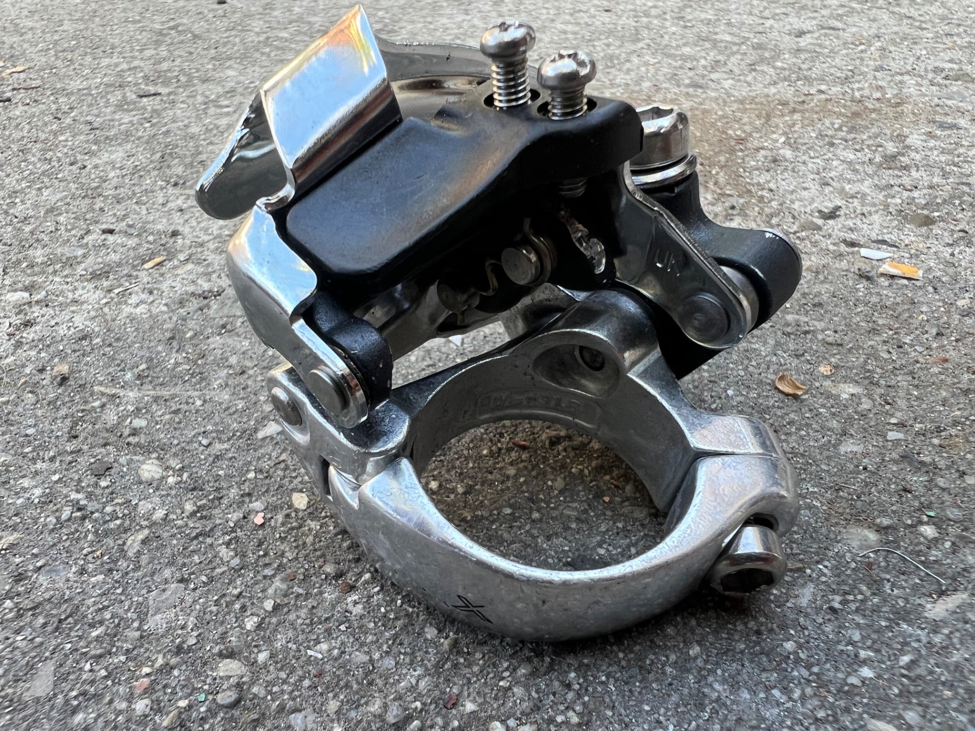 Shimano Deore XT FD-M739 Front Derailleur 31.8mm Bottom Pull Low Clamp MTB - Image 7