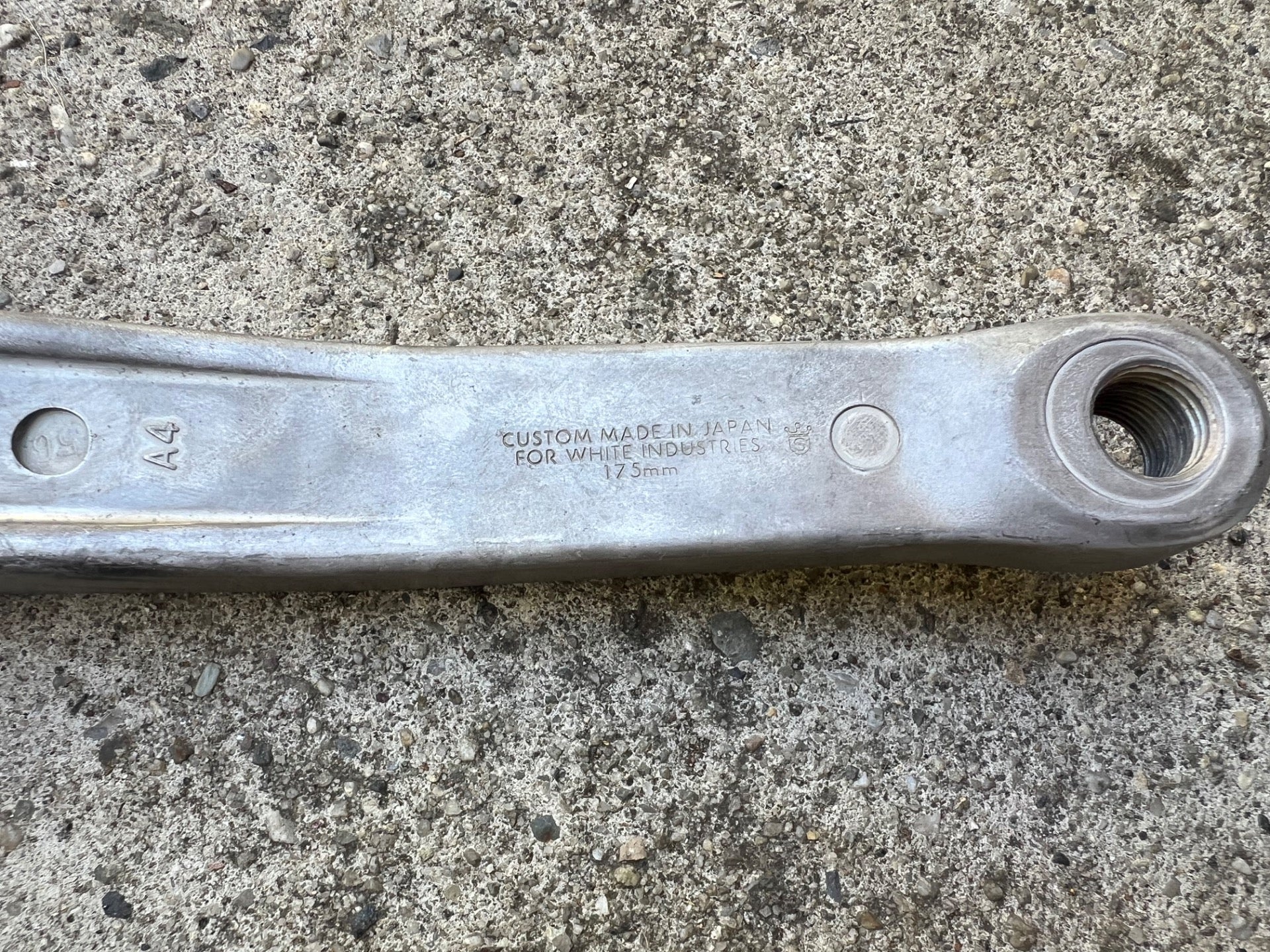 White Industires Sugino Crankset 175mm 22/32/42T Vintage MTB  - Image 16