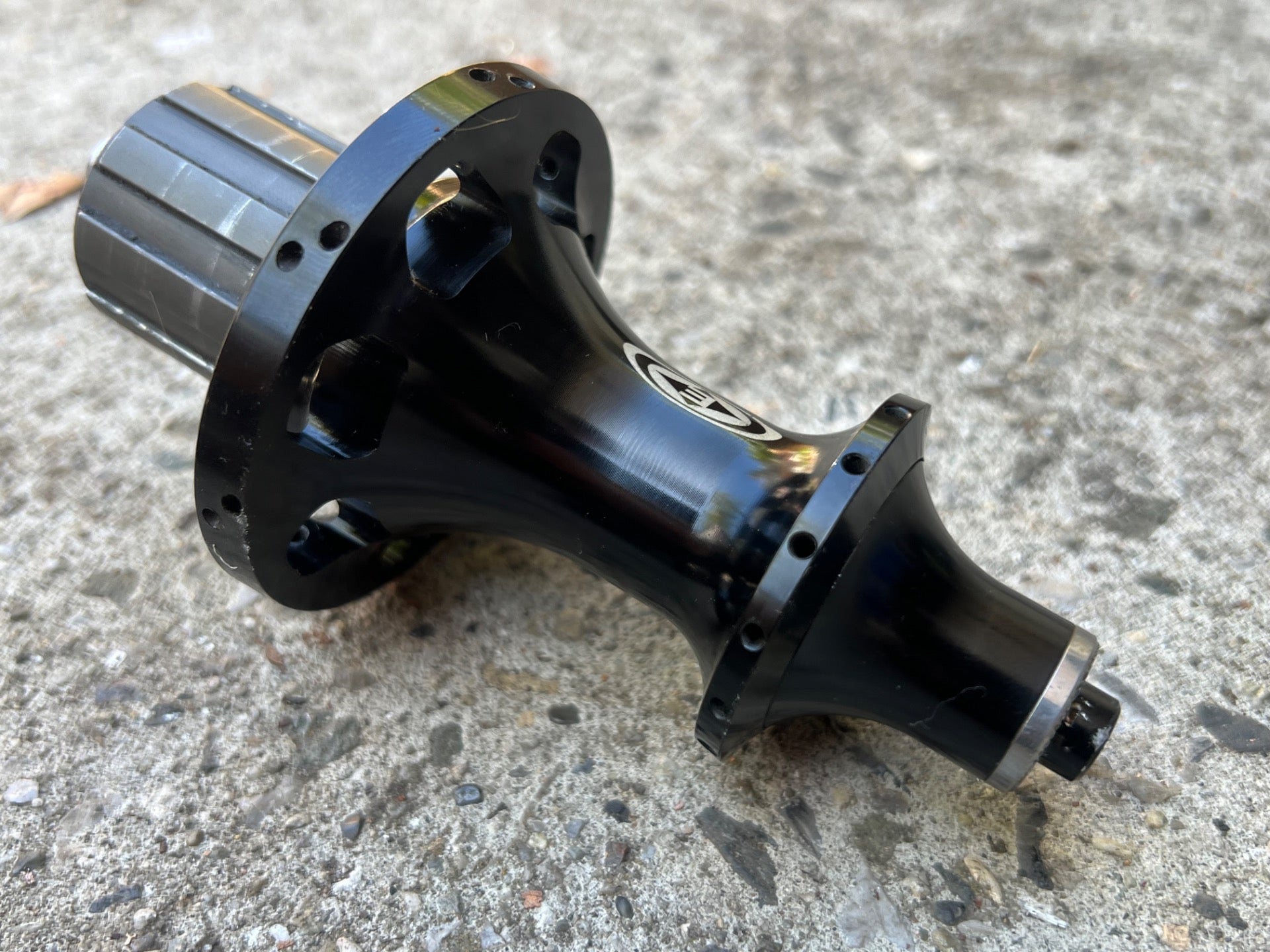 Easton 28H Hole Rear Hub 8/9/10 Speed 130mm Black Road Bike Racing  - Image 7