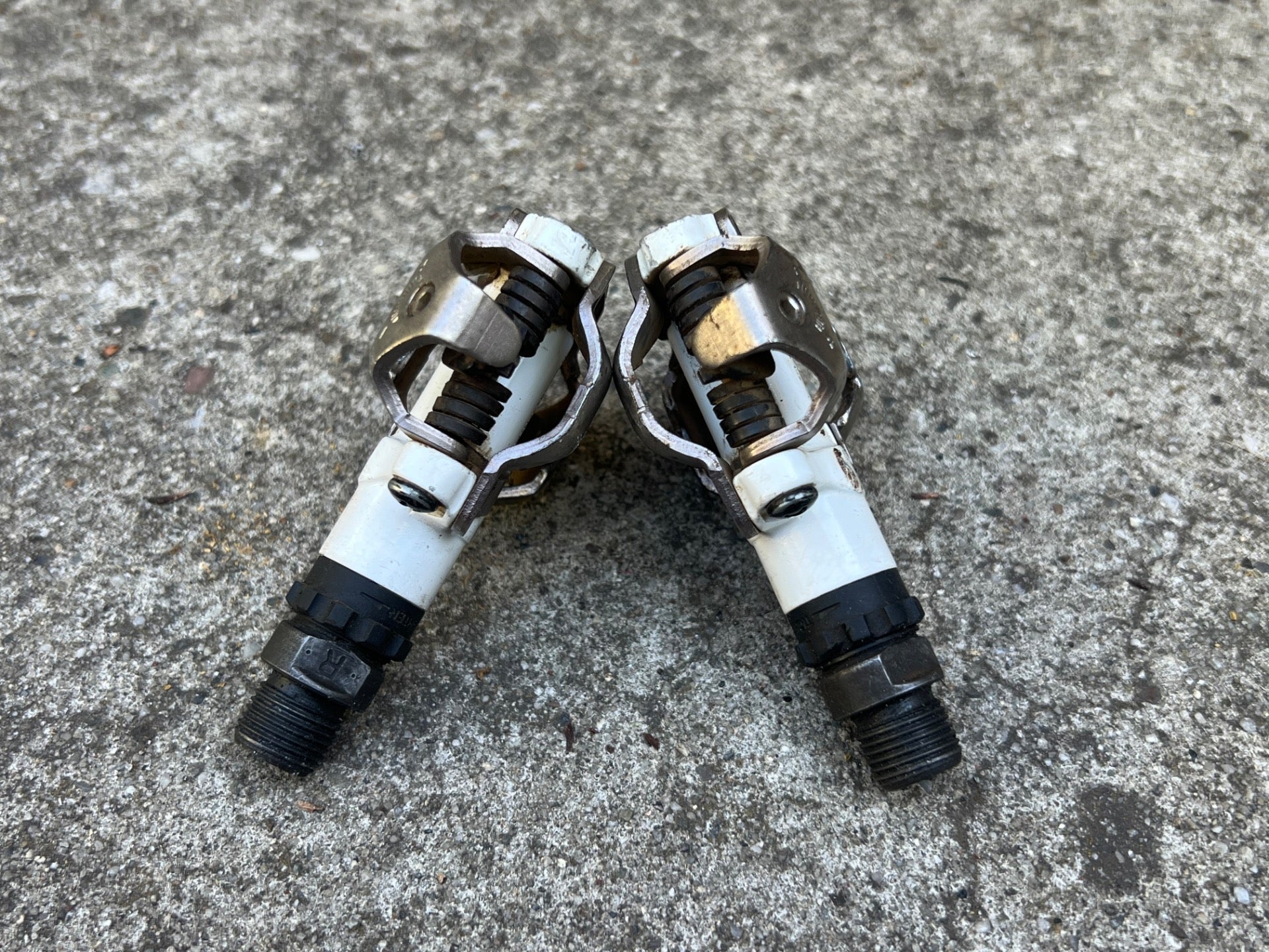 Shimano PD-M520 Clipless SPD Pedals MTB Mountain Gravel Dual Sided Entry   - Image 7