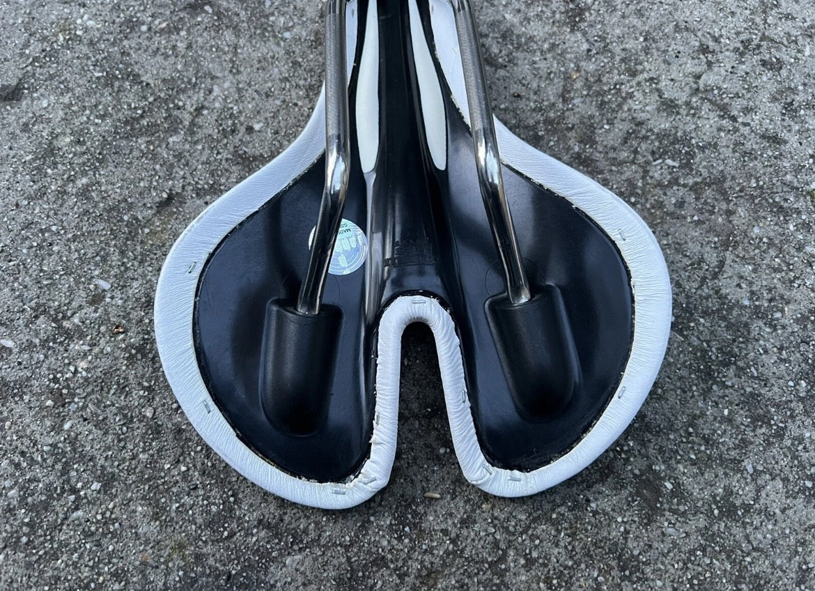 NEW Selle San Marco Aspide Glamour Saddle 156x274mm Xslite Rails White 193g - Image 7