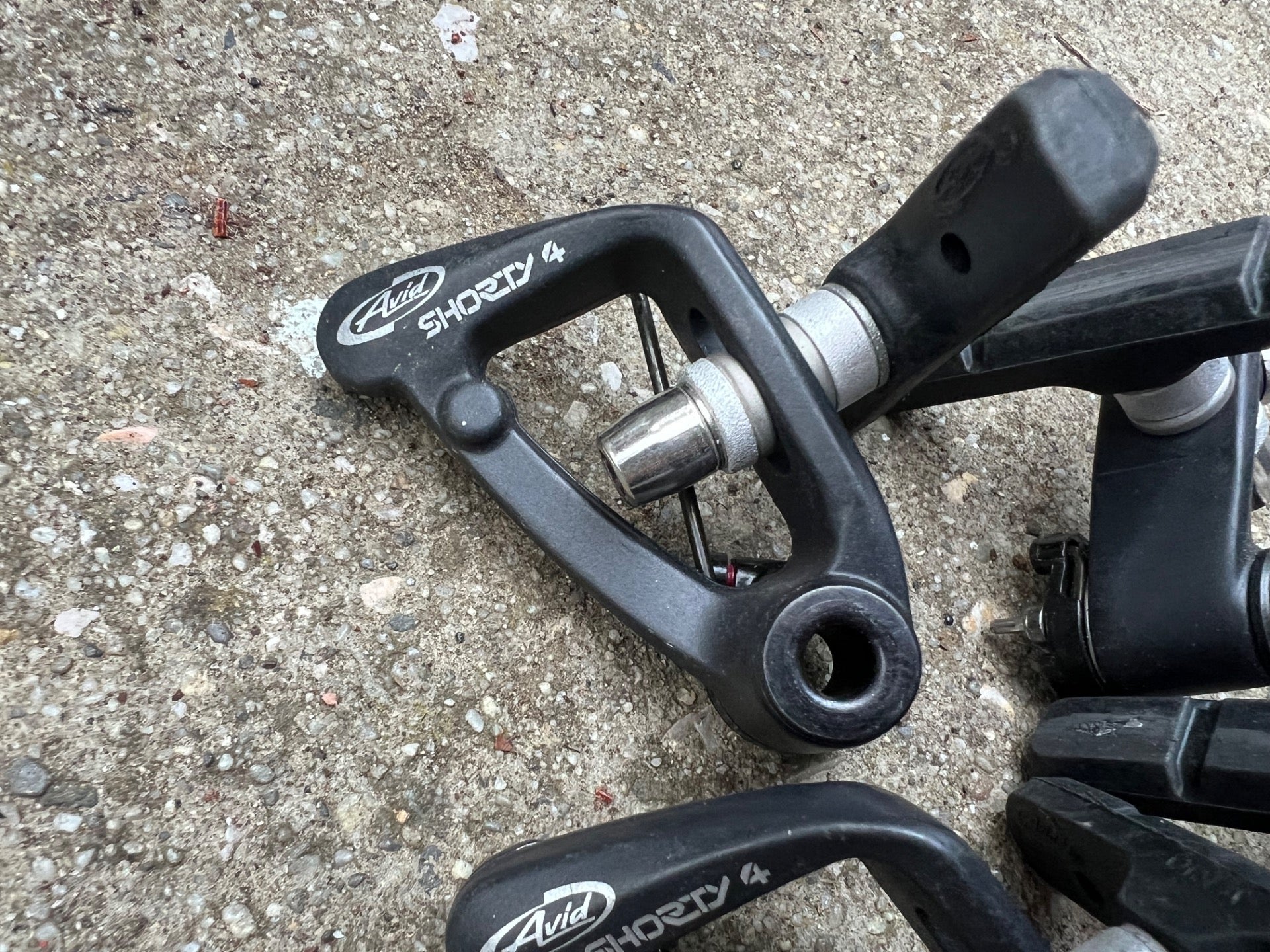 Avid Shorty 4 Cantilever Brakes Front & Rear Black Touring Gravel Commuter Bike  - Image 8