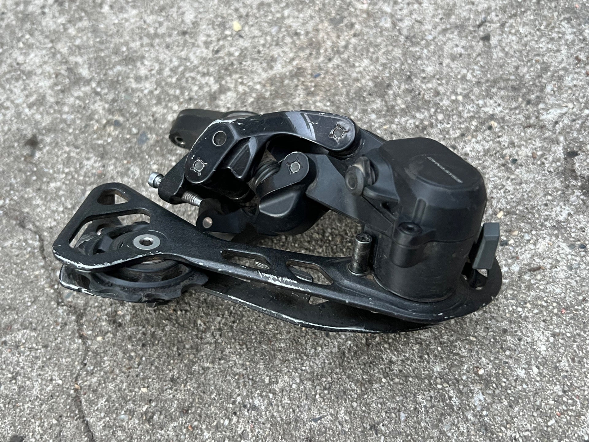 Shimano Deore XT M8000 GS 11 Speed Medium Cage Rear Derailleur Clutch Shadow  - Image 8
