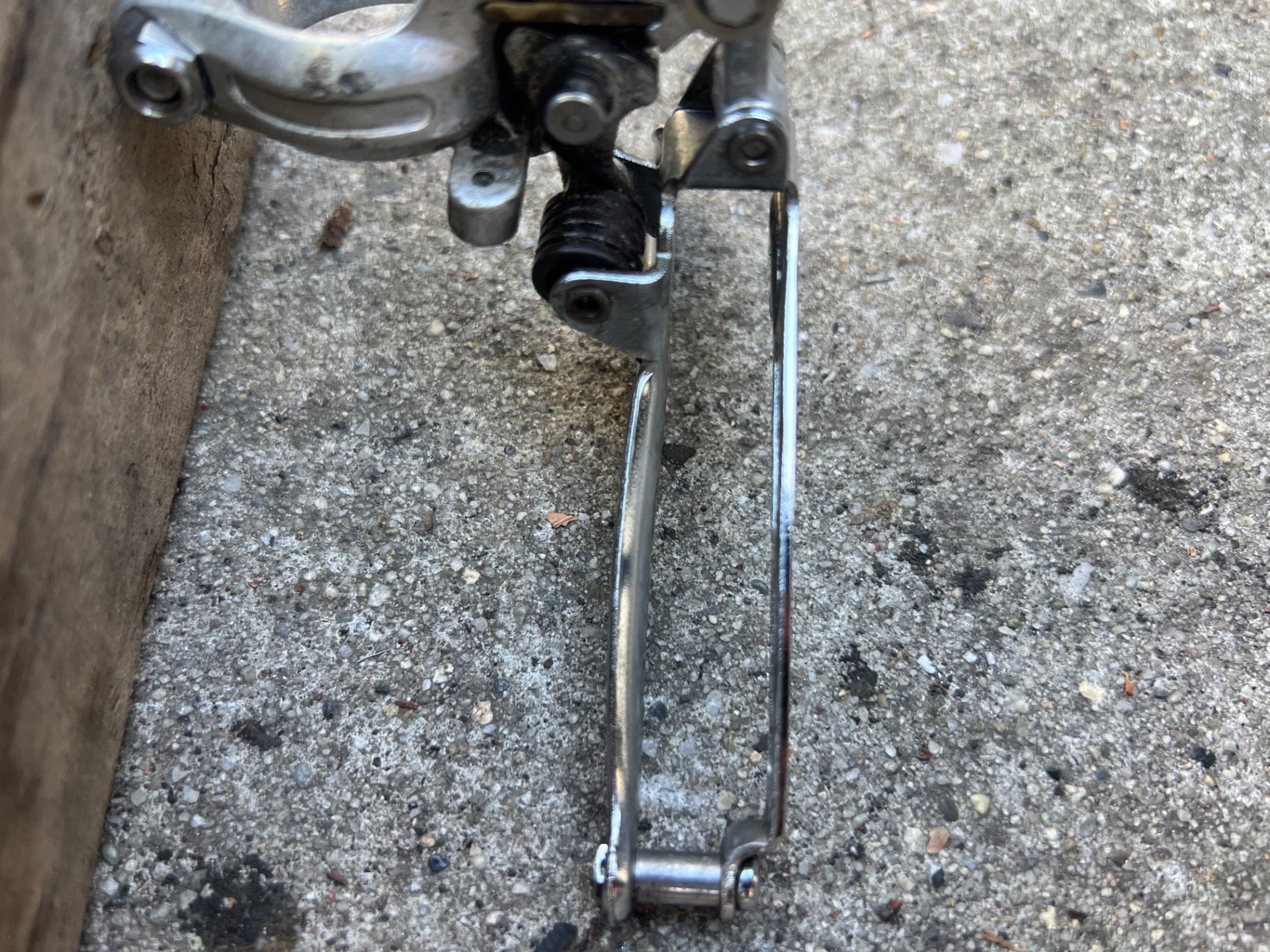 Shimano 600 Arabesque 28.6mm Bottom Pull Front Derailleur Vintage Double Road  - Image 7