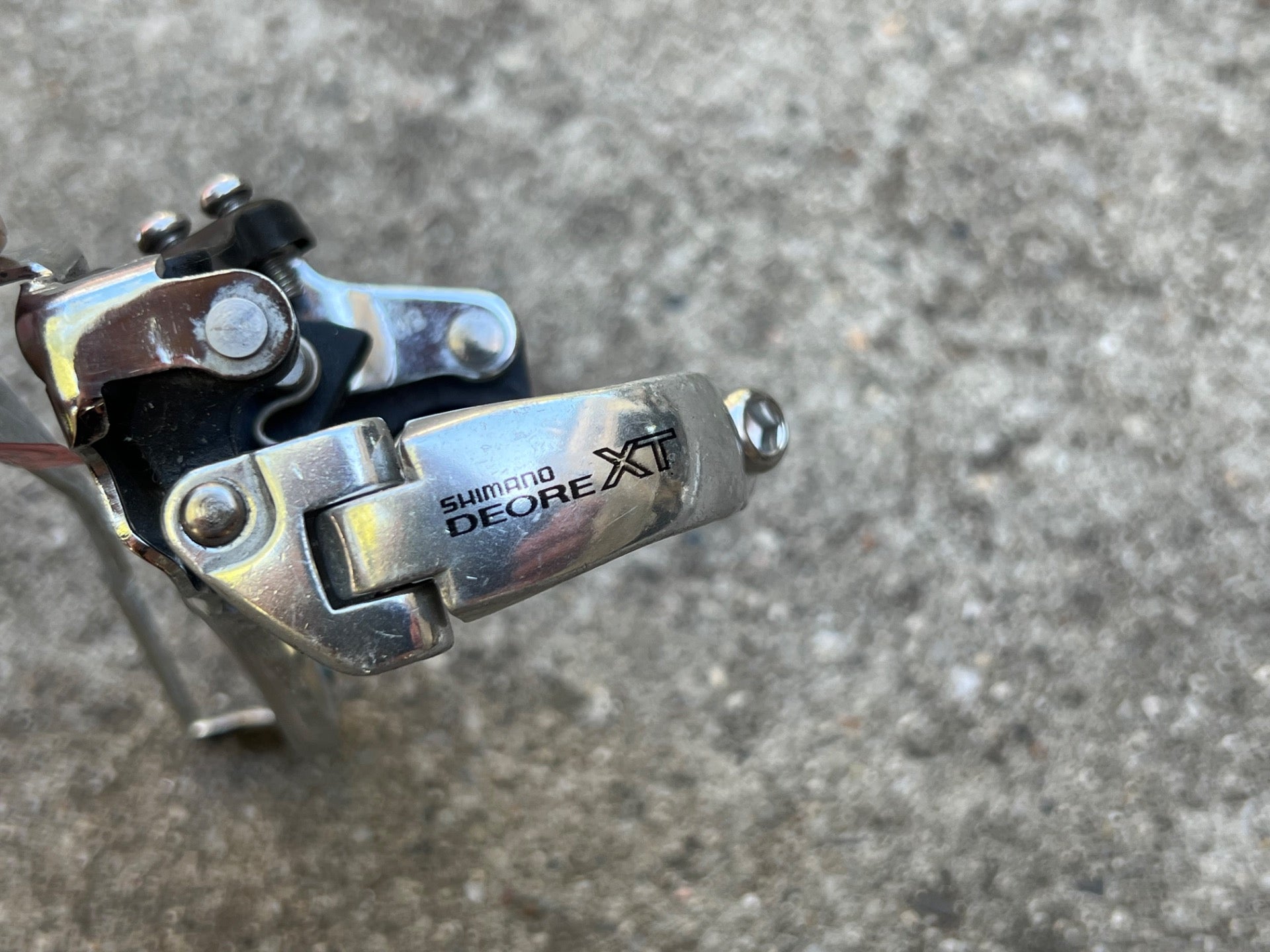 NOS Shimano Deore XT FD-M739 Front Derailleur 31.8mm Bottom Pull Low Clamp MTB - Image 7