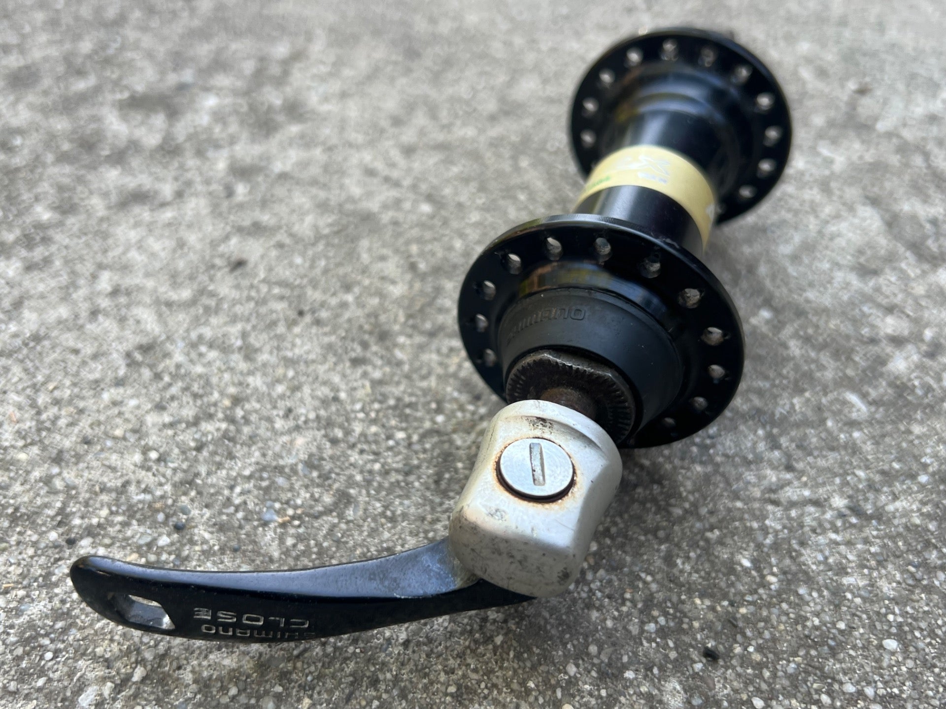 Shimano Deore LX 32H Hole HB-M564 Front Hub & Quick Release Vintage MTB Black  - Image 7