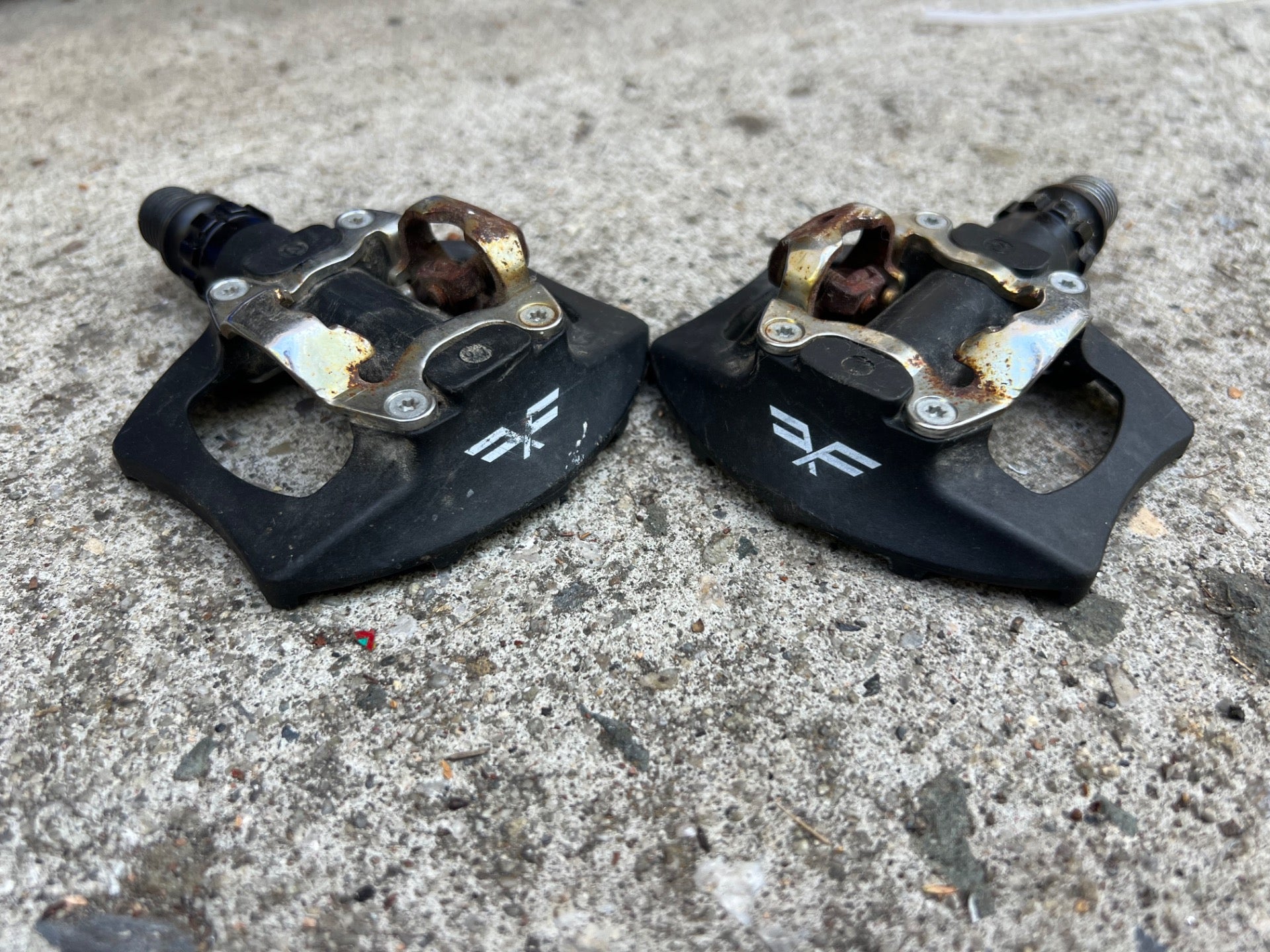 Forte Dual Sided Platform Clipless SPD Pedals Black Gravel MTB Road Bike  - Image 7