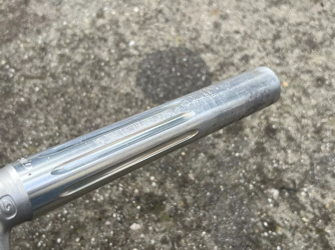 Sugino Mighty Seatpost 26.6x205mm Vintage Road Bike Fluted Silver Retro Aluminum - Image 7