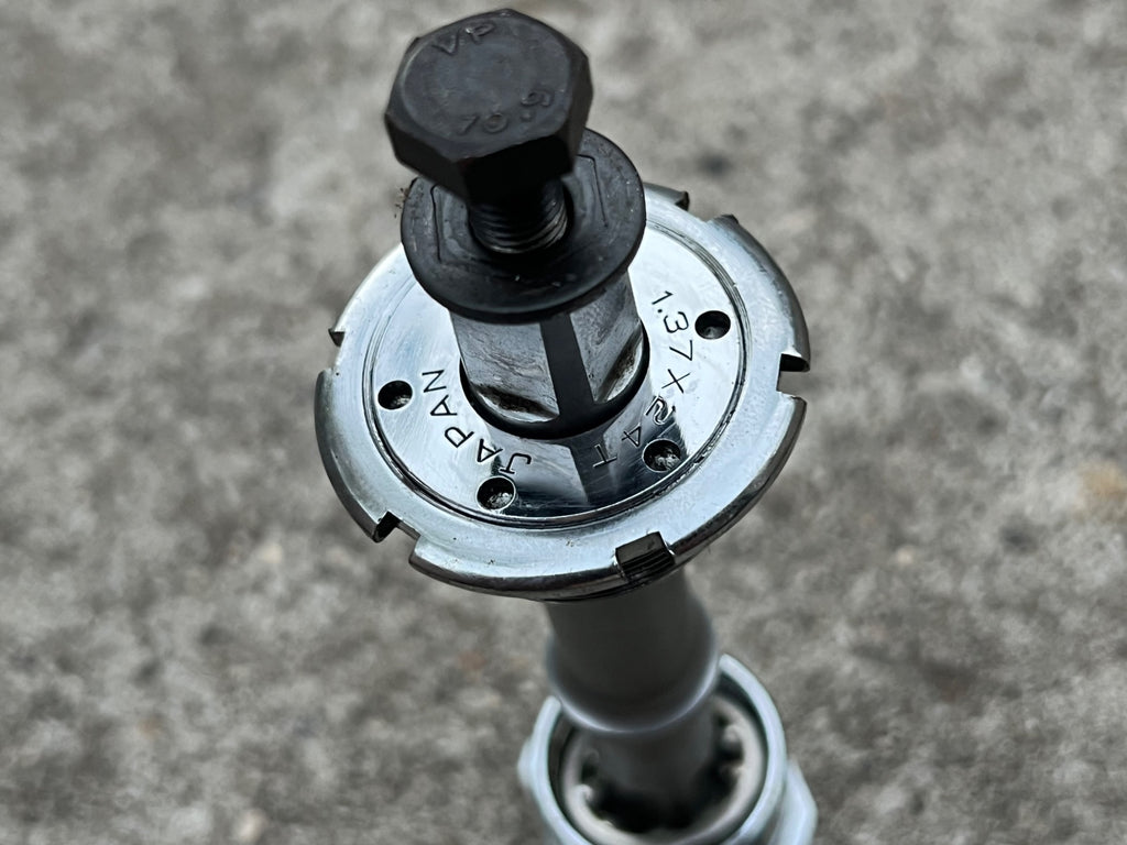 Sugino MT68 68mm 115mm English Bottom Bracket 1.37x24T Chrome Vintage Road Bike  - Image 7