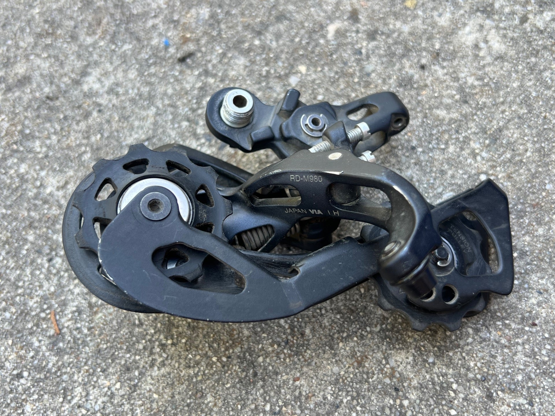 Shimano XTR RD-M980 Rear Derailleur 10 Speed Medium Cage Carbon XC MTB Gravel  - Image 9