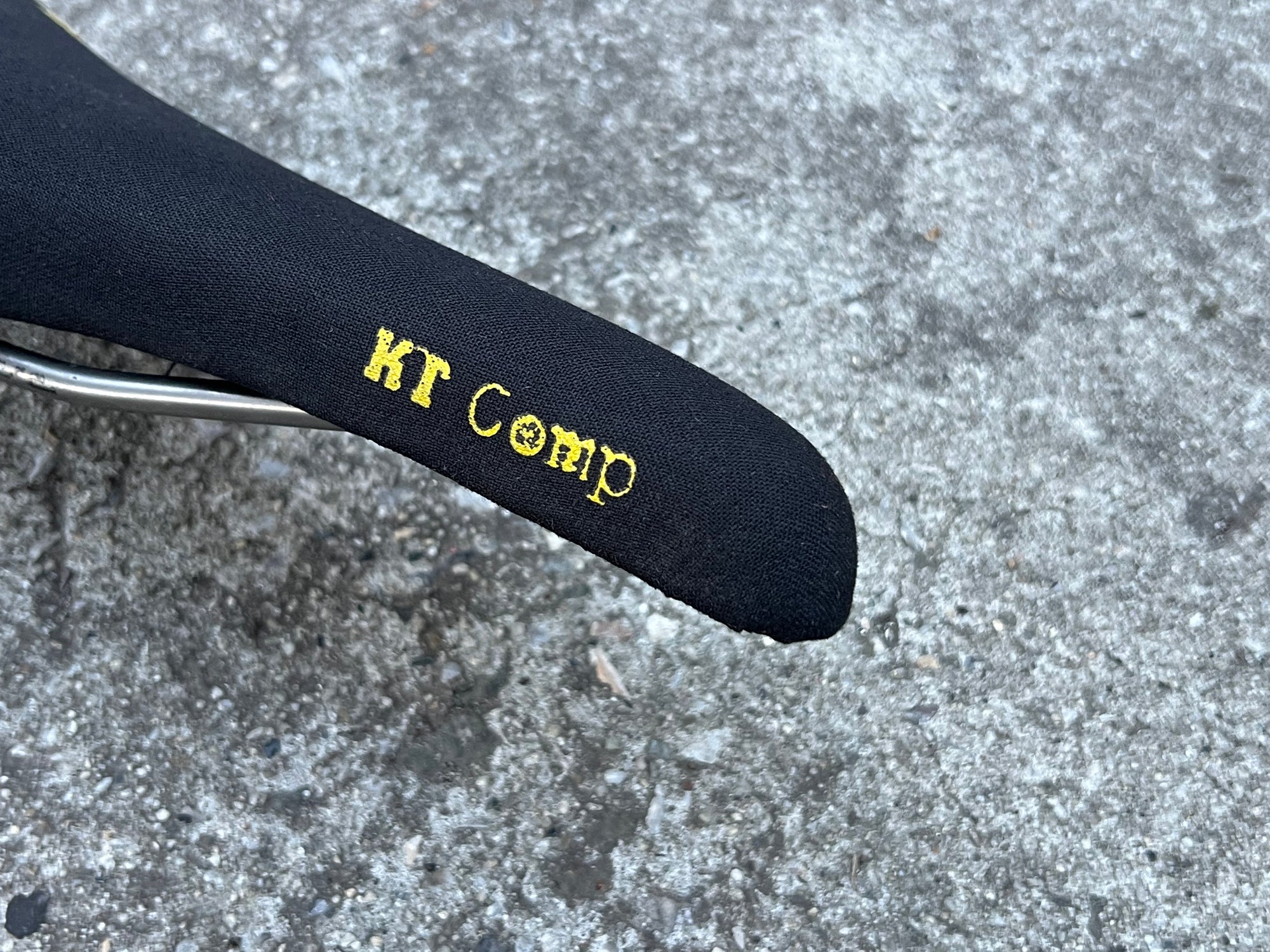 Velo Topo KT Comp Kevlar Titanium Saddle Vintage MTB Mountain Bike Black Yellow