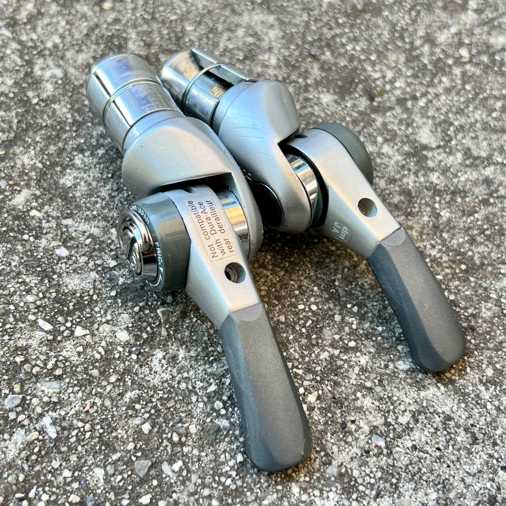 Shimano Ultegra SL-BS64 3x8 Speed Bar End Friction Index Shifters Touring