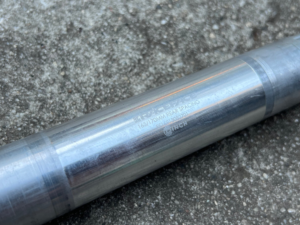 Raceface Cinch Crank Spindle 170mm Width 30mm Thickness Silver MTB Boost