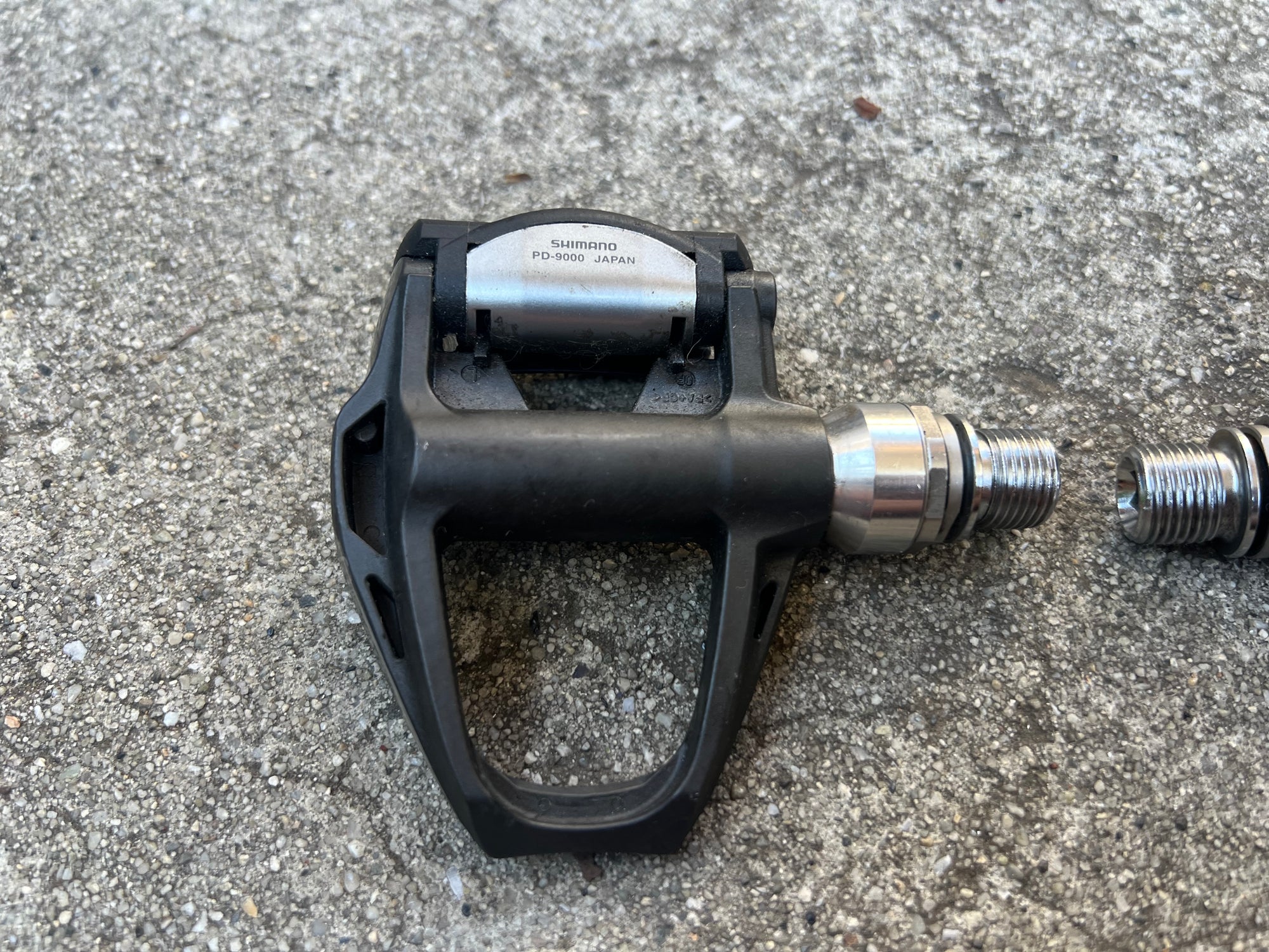 LOW MILES Shimano Dura Ace PD-R9000 SPD-SL Clipless Pedals Road Triathlon TRI
