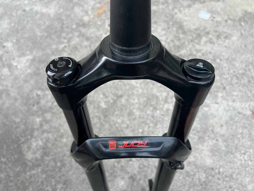 RockShox Judy Remote Lockout Fork 29” 100mm Travel Tapered 6.5” Steerer