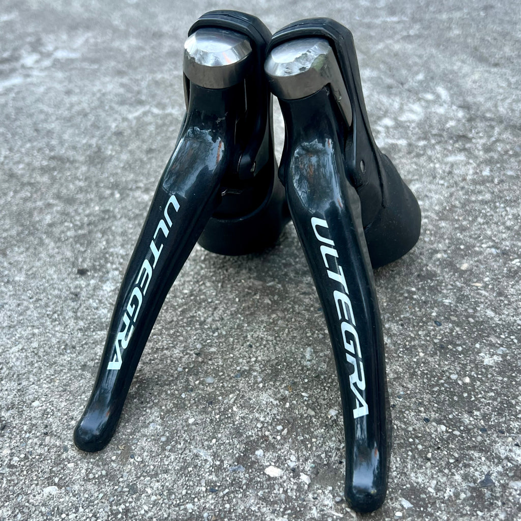Shimano Ultegra ST-6800 2x11 Speed Double Road Shifters Brifters Brake Levers