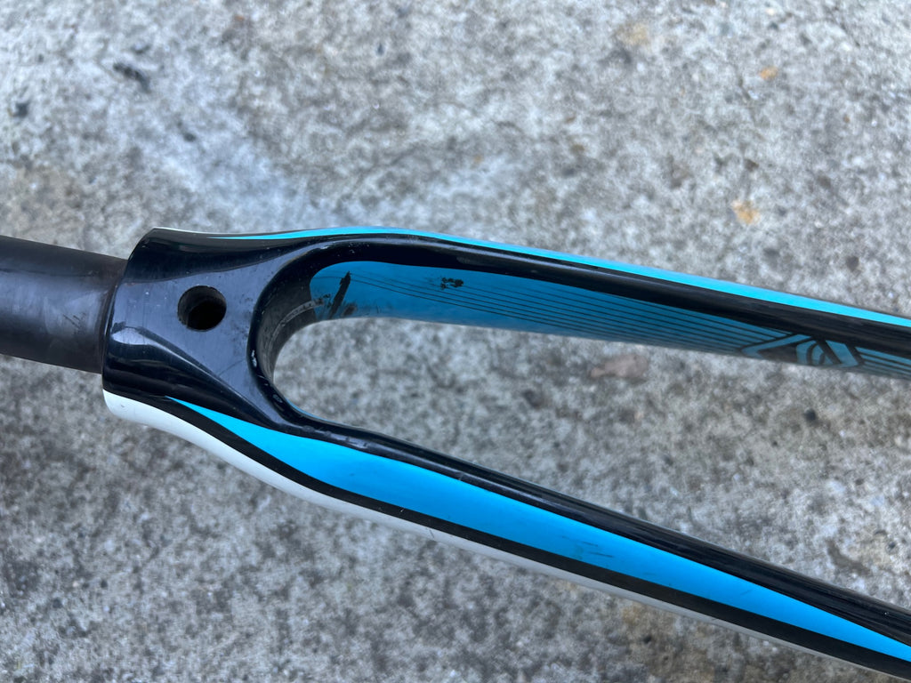 Scott Carbon Fork 700c 1 1/8” 9.25” Threadless Steerer Road White Blue Black  - Image 13