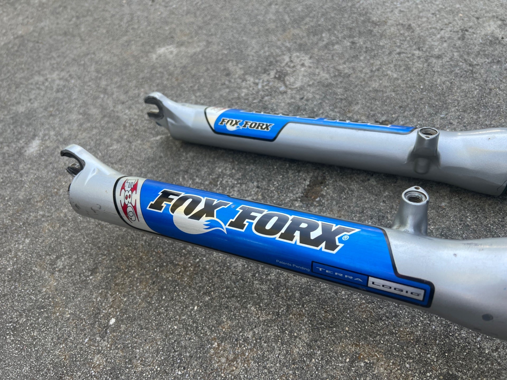 SERVICED FOX F80X 8” 1 1/8” Threadless Fork Terra Logic Disc V Brake Fork MTB   - Image 14