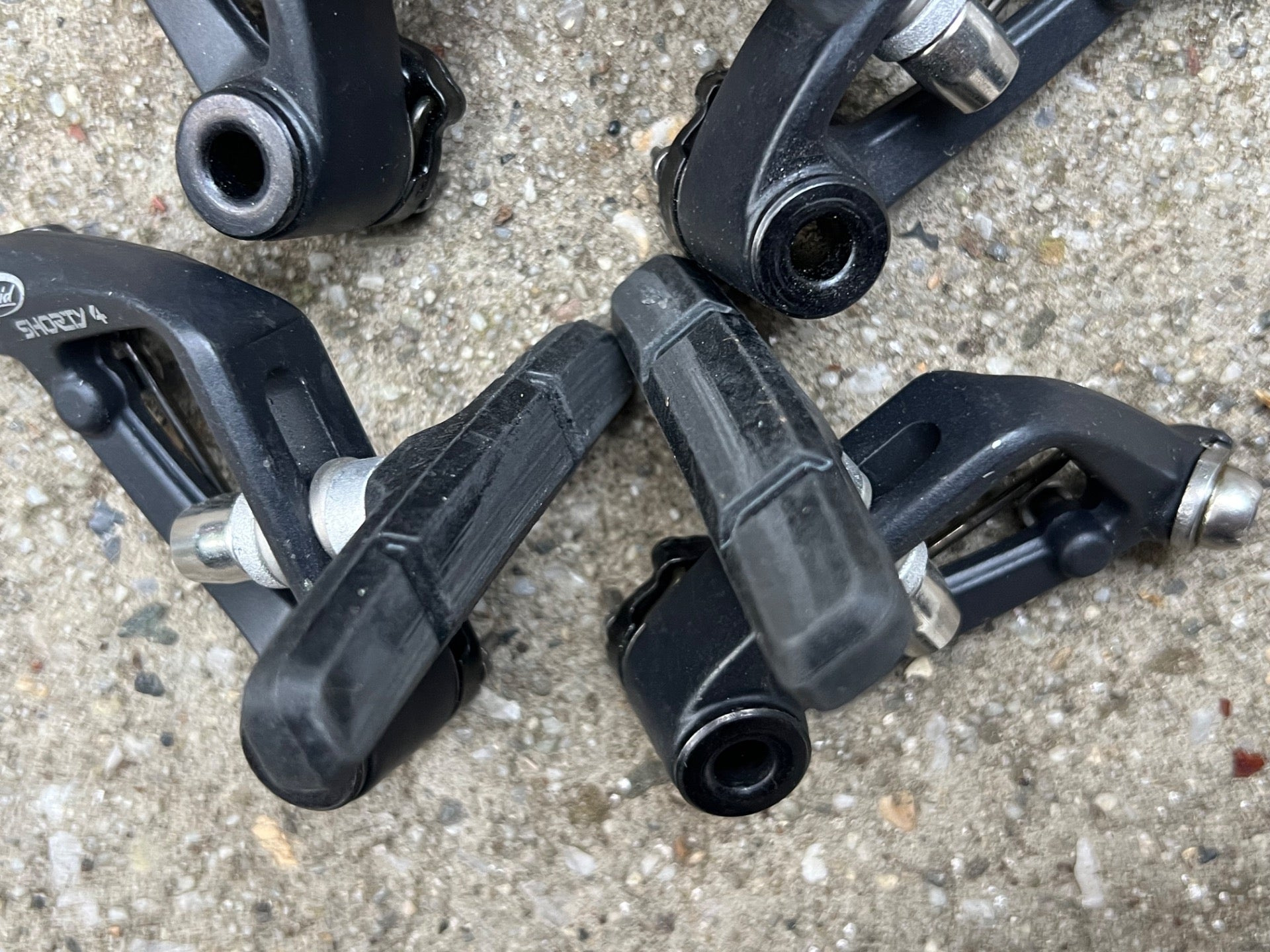 Avid Shorty 4 Cantilever Brakes Front & Rear Black Touring Gravel Commuter Bike  - Image 9