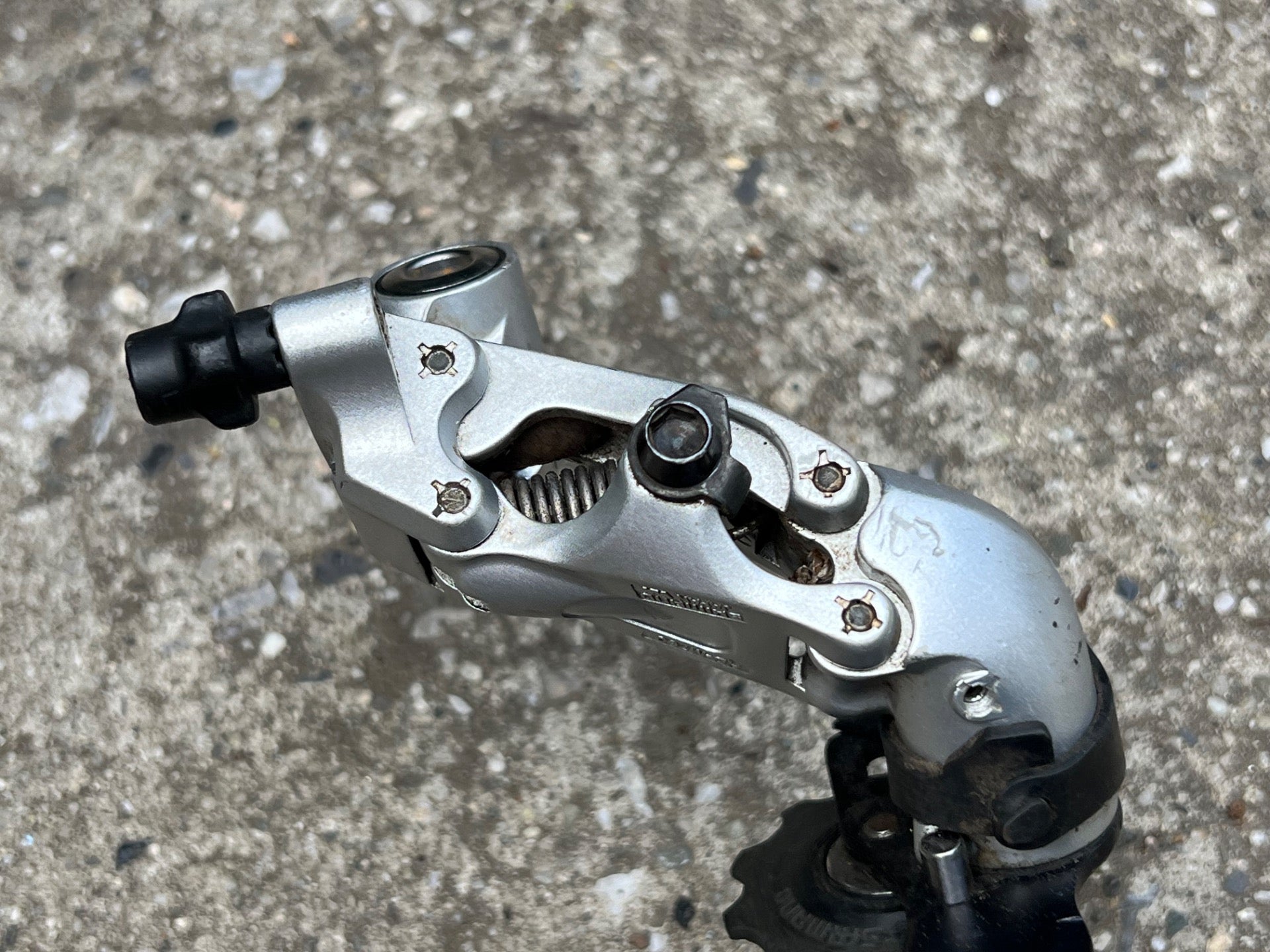Shimano Deore XT M760 Long Cage 9 Speed Rear Derailleur Rapid Rise Mountain Bike - Image 12