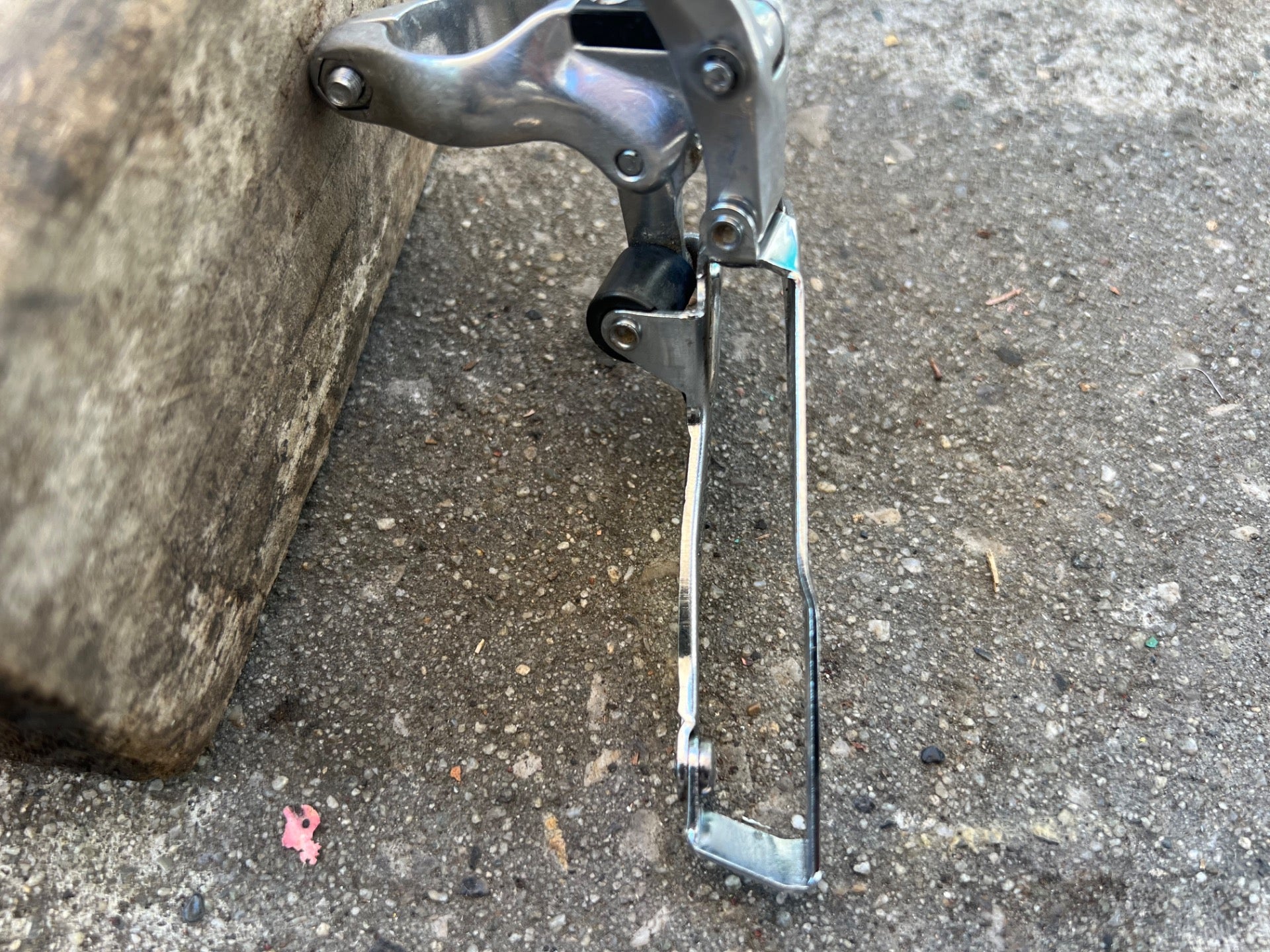 Shimano Deore FD-MT60 Front Derailleur 28.6mm Bottom Pull Triple Vintage - Image 8