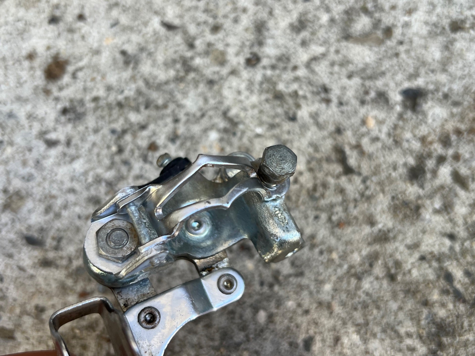 Huret Road Front Derailleur Vintage 28.6mm Bottom Pull Silver Chrome Retro - Image 8