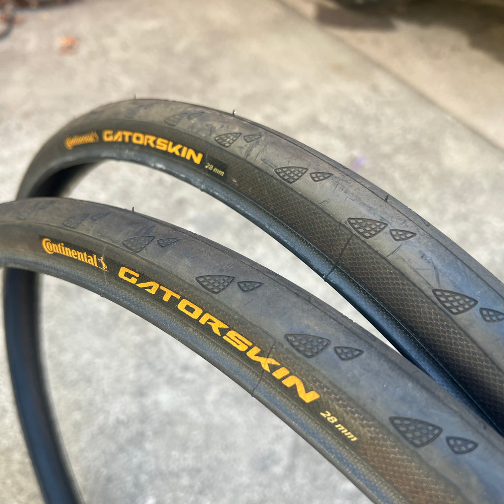 NOS NEW Continental Gatorskin 26x1 1/8” 559x28 Tires MTB Hybrid Commuter Bike