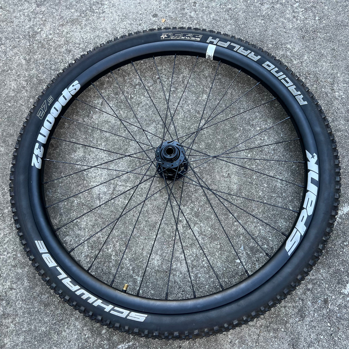 Spank Spoon 27.5” MTB Front Wheel 15x110mm SRAM 900 Hub With Schwalbe Tire