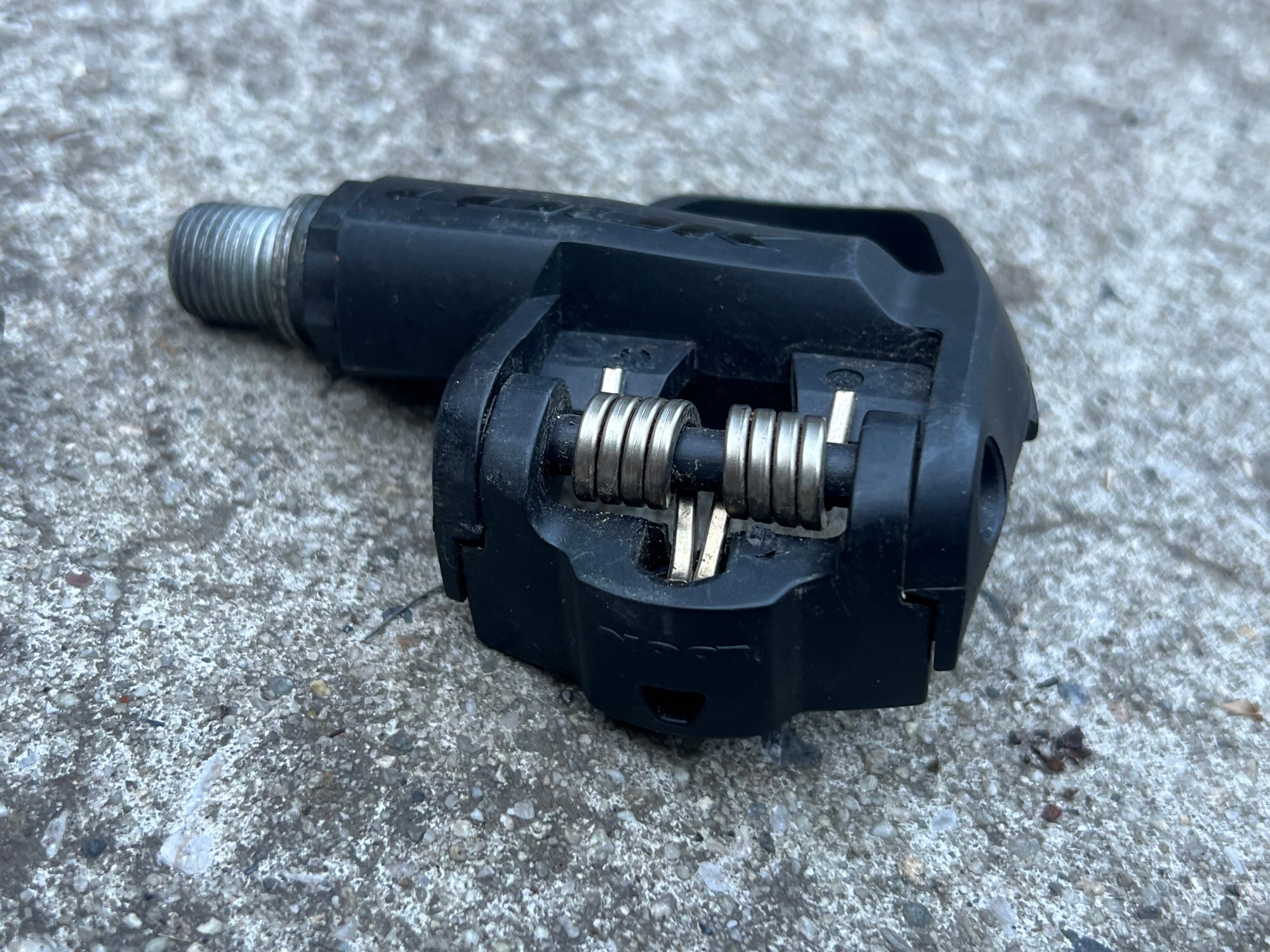 LOOK KEO Classic Clipless Pedals Road Bike Black Cycling 9/16” Touring