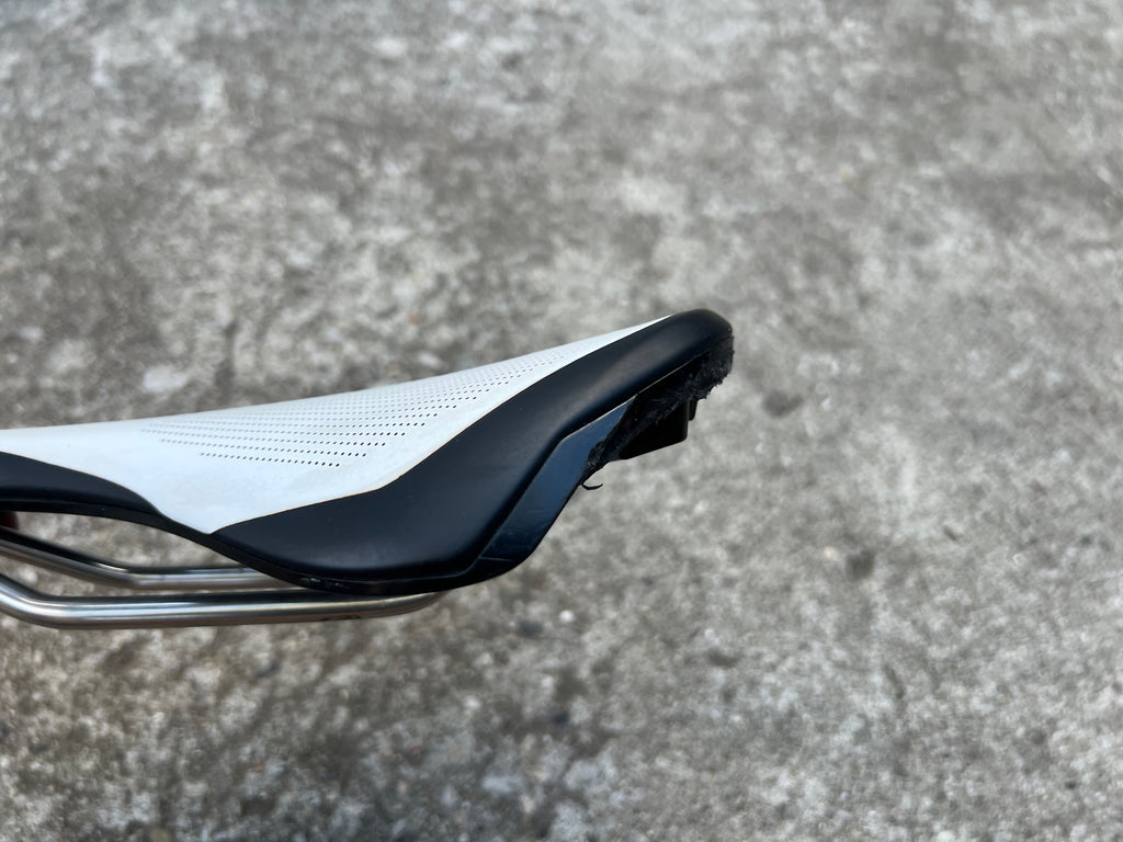 Specialized Phenom Titanium White Saddle 143mm Wide Road Gravel Body Geometry