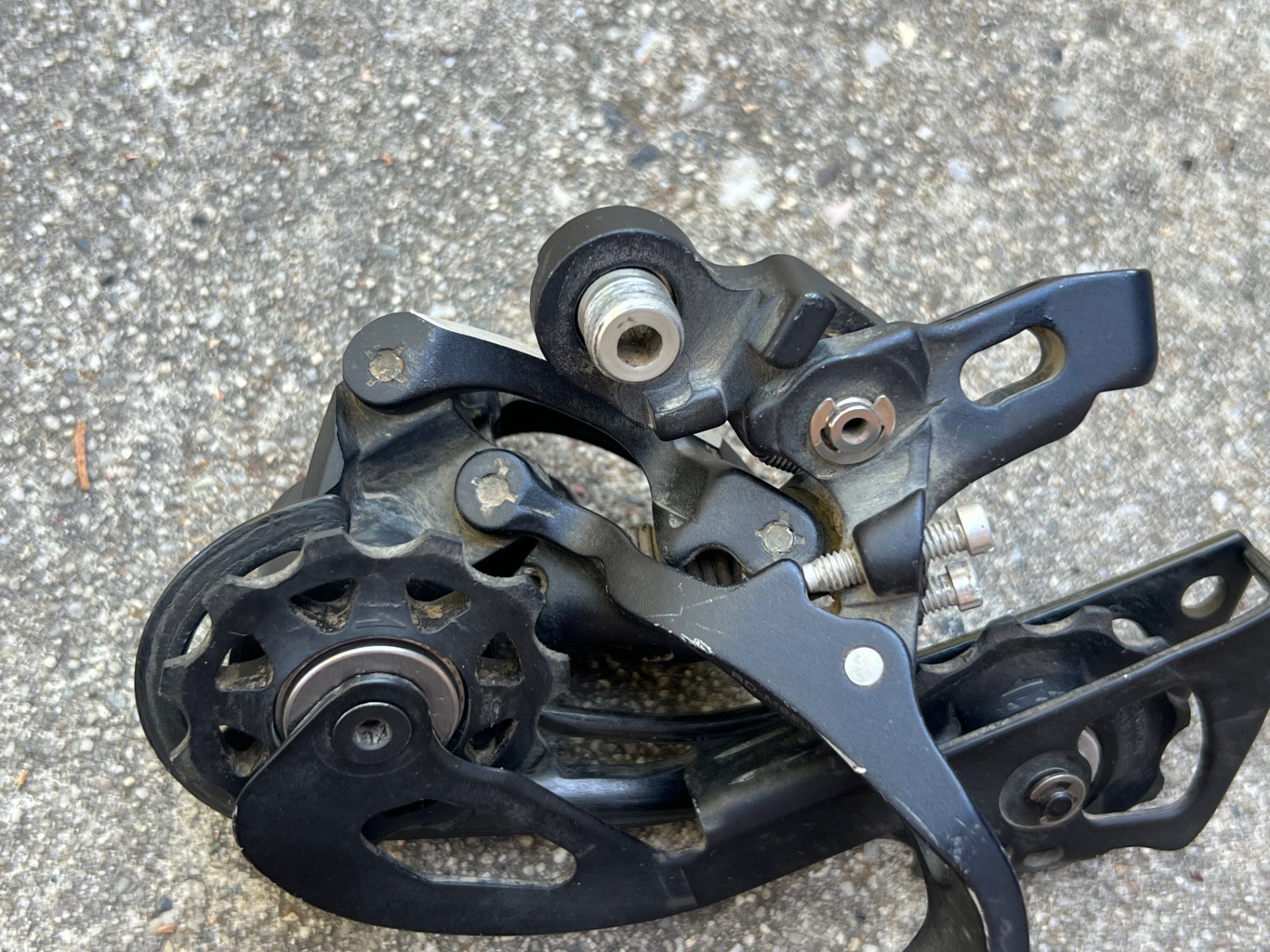 Shimano XTR RD-M980 Rear Derailleur 10 Speed Medium Cage Carbon XC MTB Gravel  - Image 11