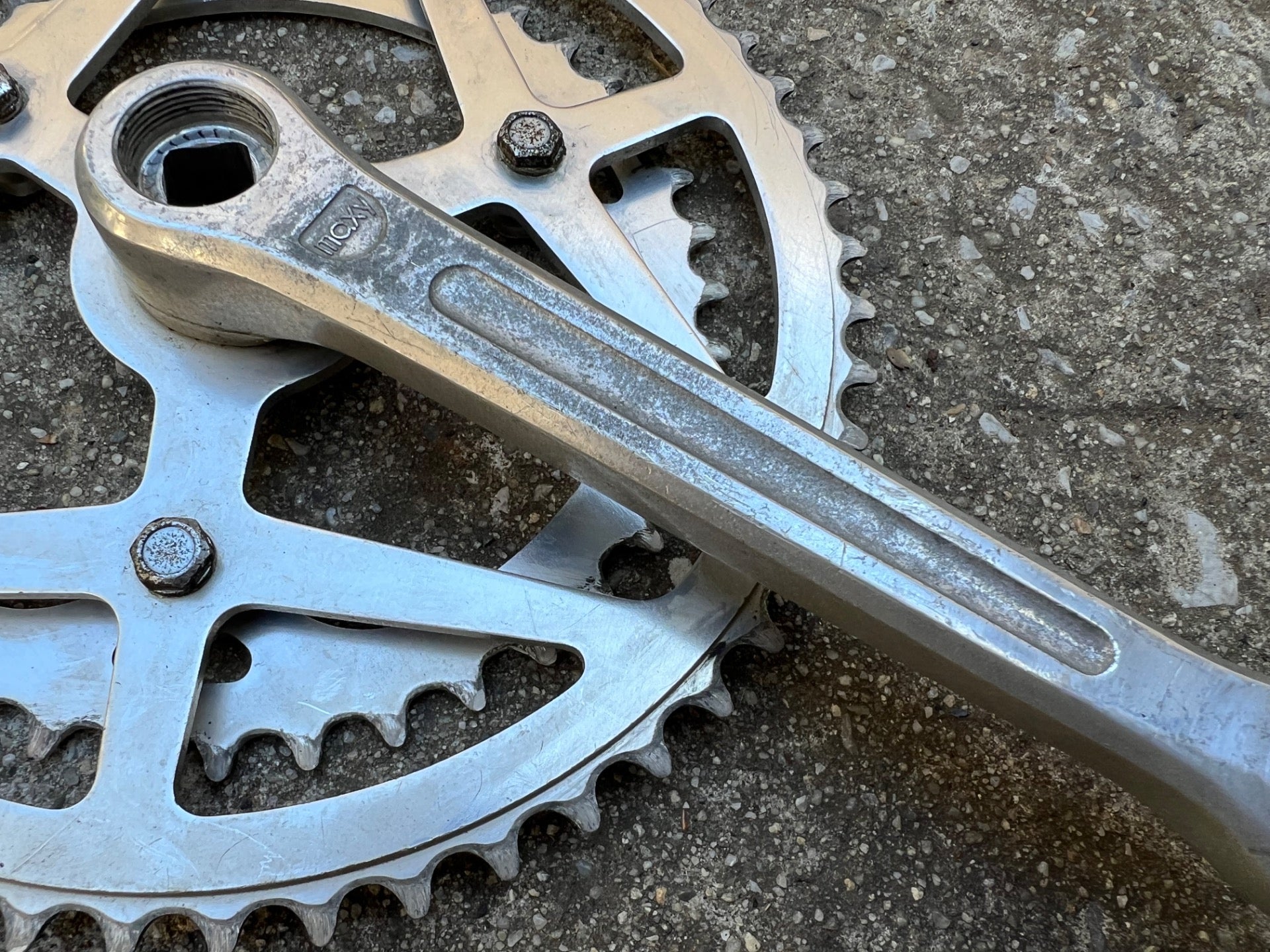 Sugino Maxy Crankset 52/40T 171mm Double Square Taper Silver Vintage 3 Bolt Arm - Image 14