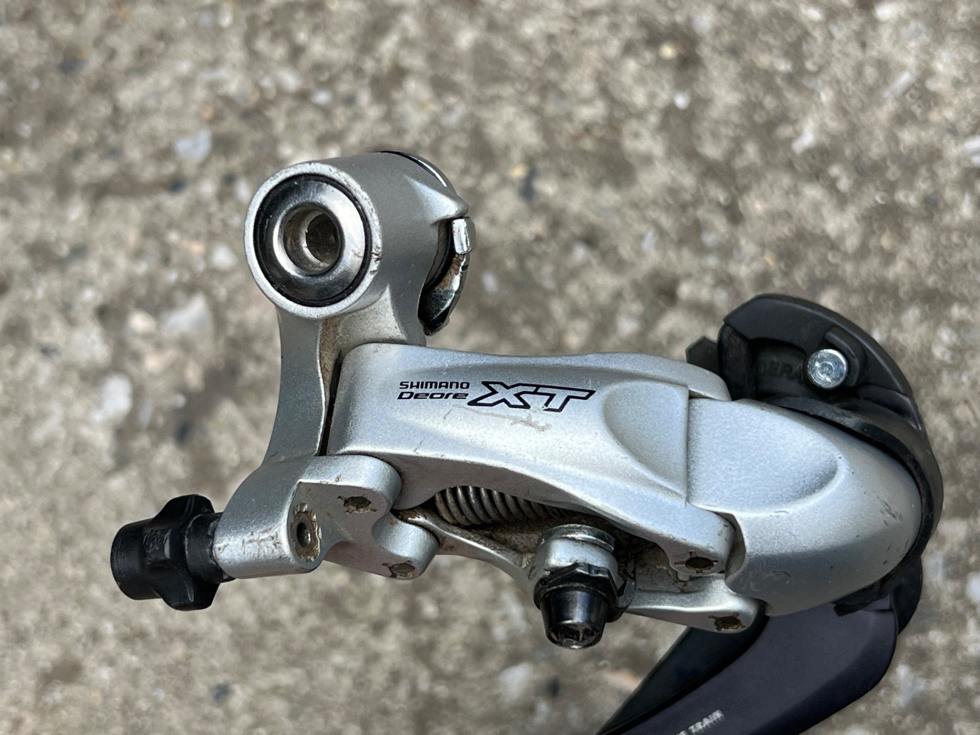 Shimano Deore XT M760 Long Cage 9 Speed Rear Derailleur Rapid Rise Mountain Bike - Image 13