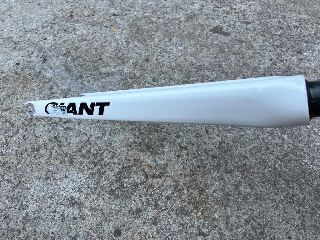 Giant TCR Carbon Fork 700c 1 1/4” Threadless White 7.5in Steerer - Image 14