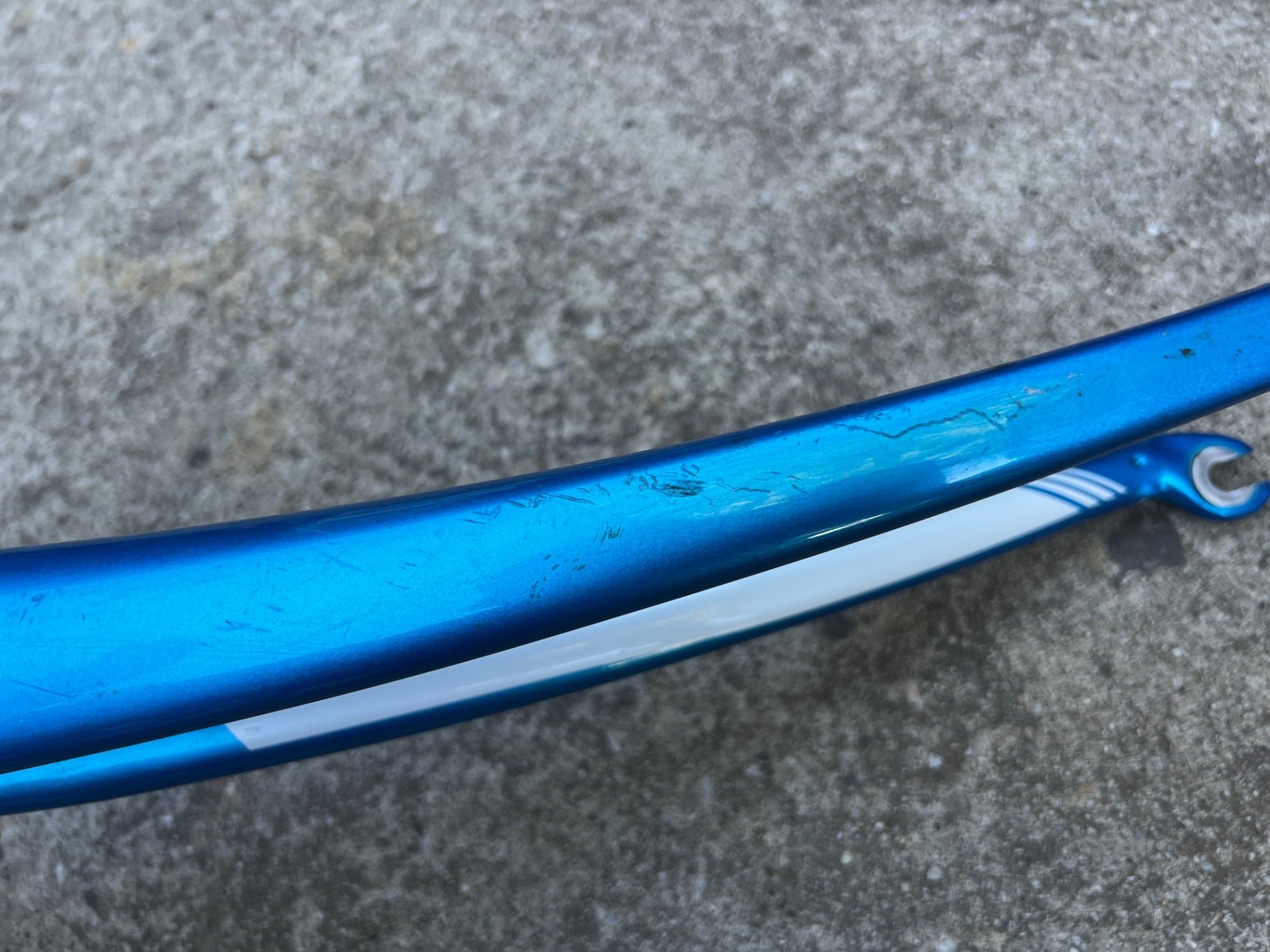 2014 Trek Lexa Carbon Fork 700c 1 1/8” 9” Threadless Steerer Blue White Road  - Image 14