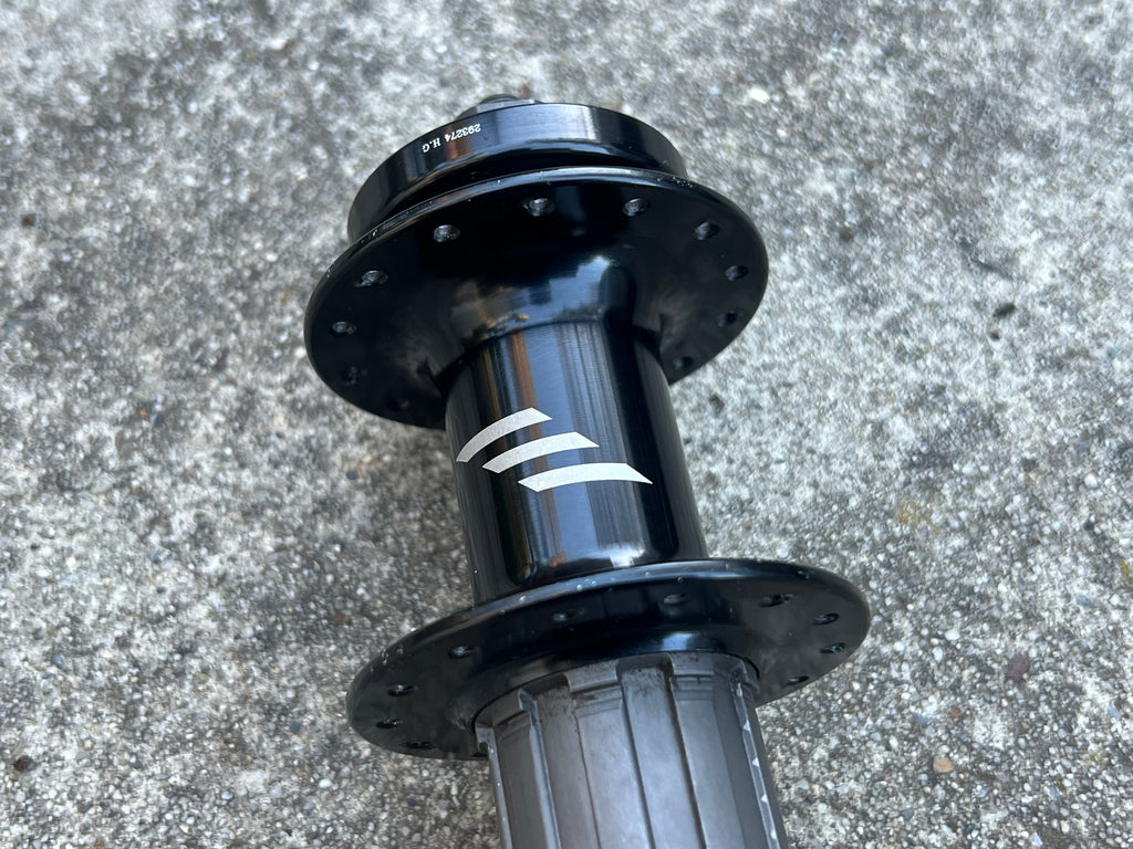Used Bontrager Select Rear Hub 8/9/10 Speed 135mm 28H Hole 6 Bolt Disc MTB Black-Bicycle Bin
