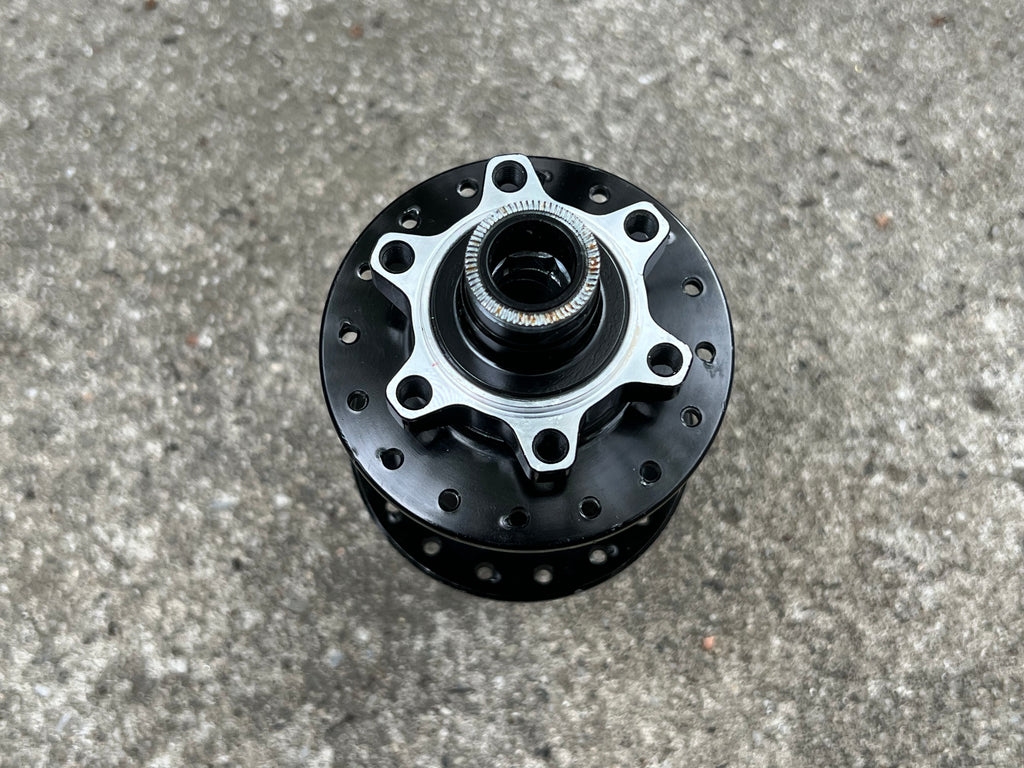 Sunrace Rear Hub 12x142mm 32H  8/9/10 Speed Shimano 6 Bolt Disc Mountain Bike Black