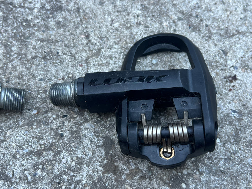 LOOK KEO Classic Clipless Pedals Road Bike Black Cycling 9/16” Touring
