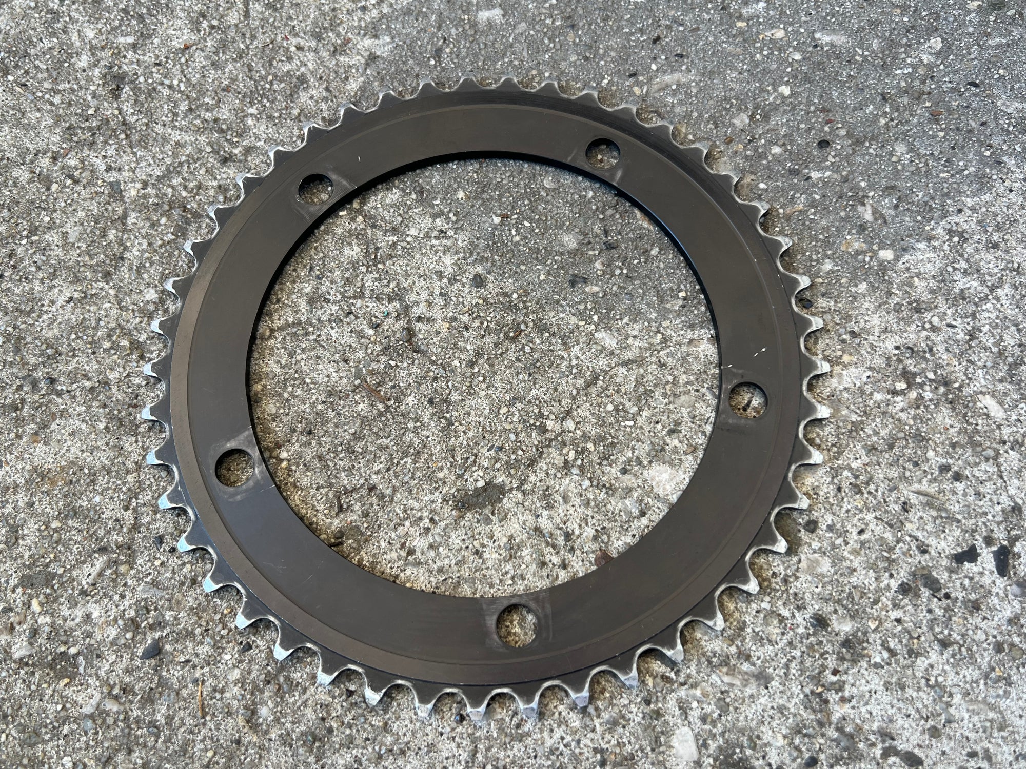 Sugino Zen Messenger 1/8” 144 BCD 45T 5 Bolt Track Chainring Black Fixie