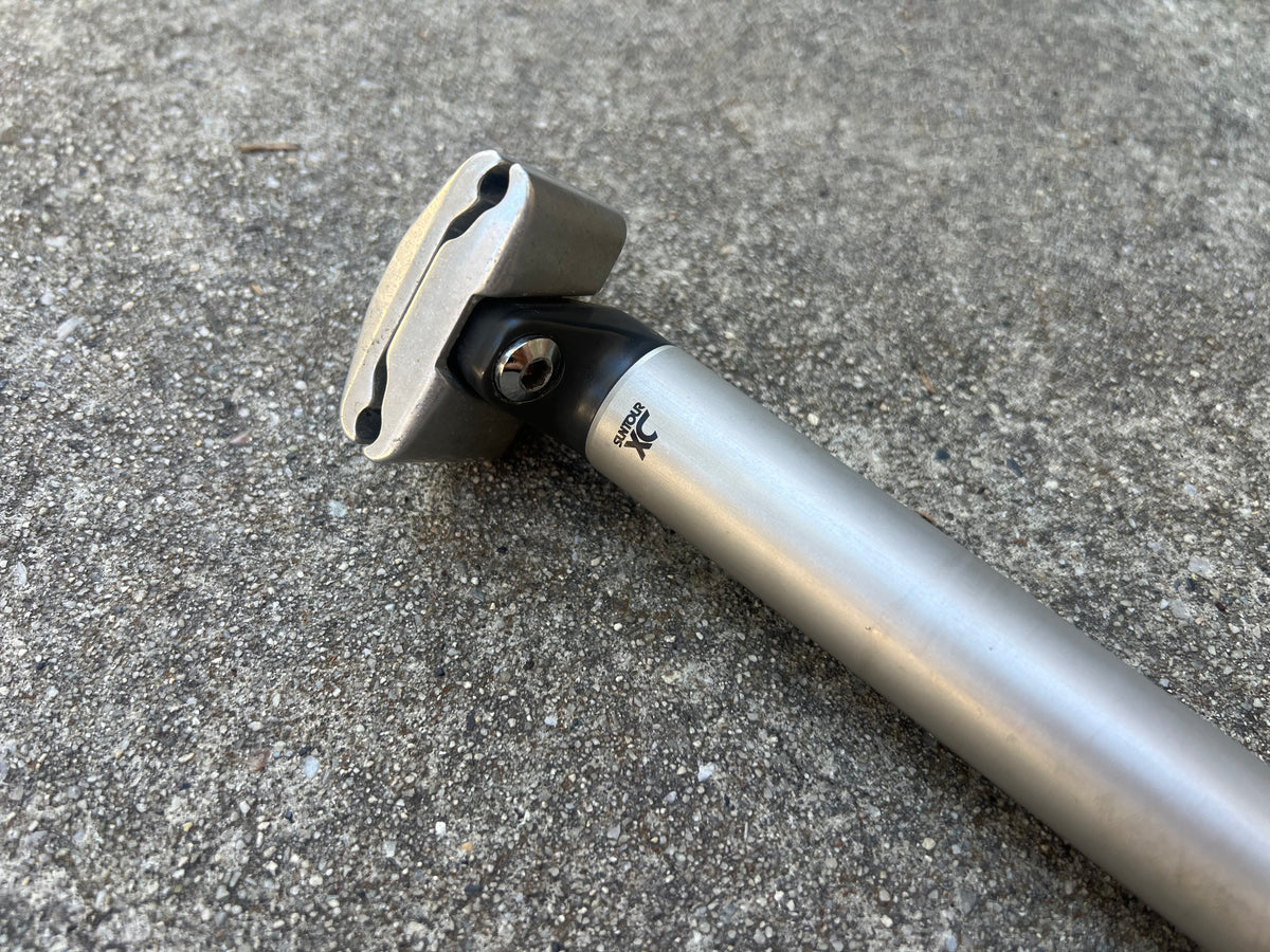 Suntour XC 26.6x255mm Seatpost Vintage MTB Silver Gray Aluminum