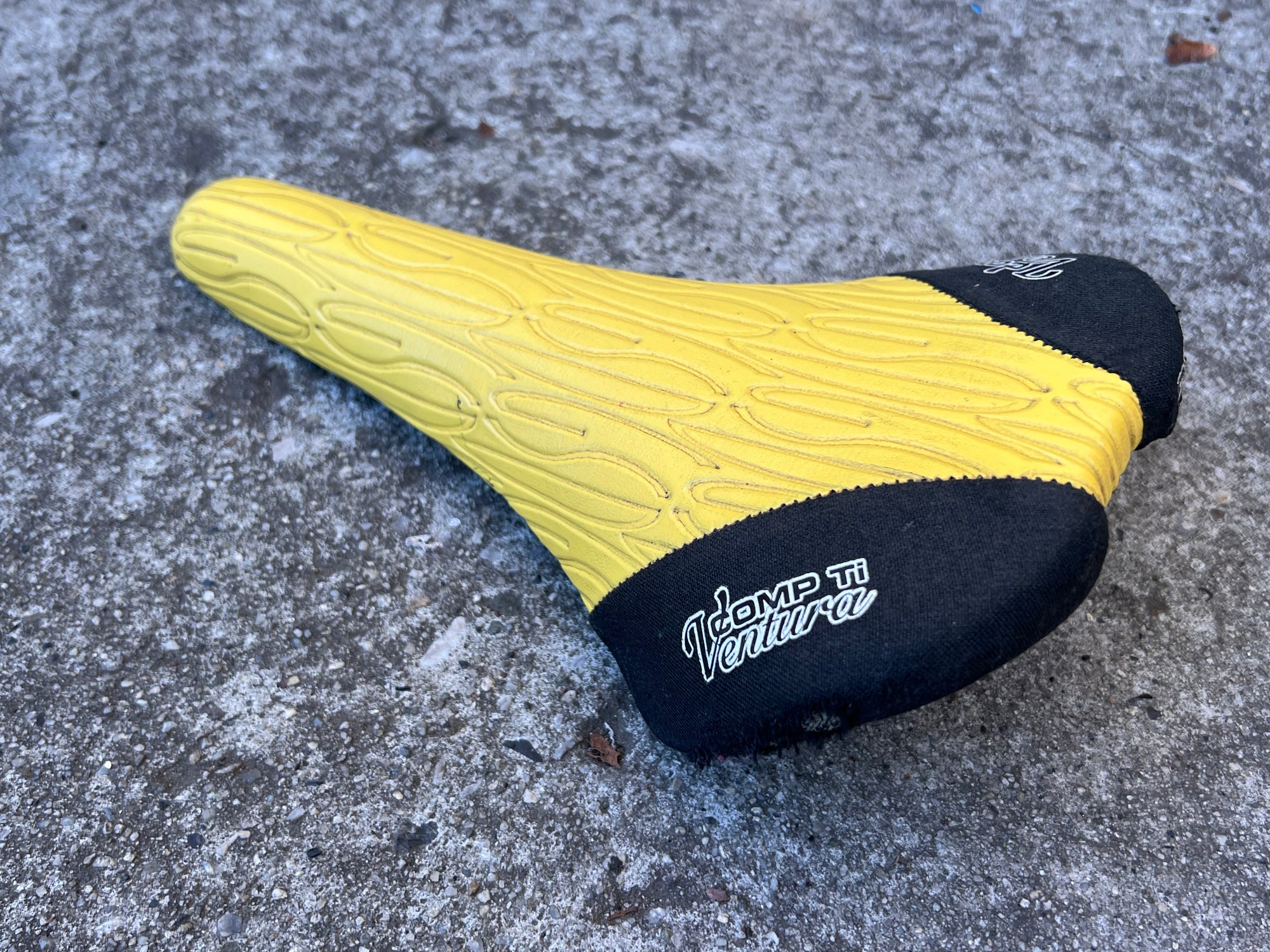 SDG Ventura Comp TI Titanium Saddle 270x140mm Yellow Vintage MTB Mountain