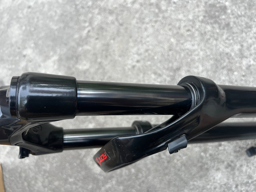 RockShox Judy Remote Lockout Fork 29” 100mm Travel Tapered 6.5” Steerer