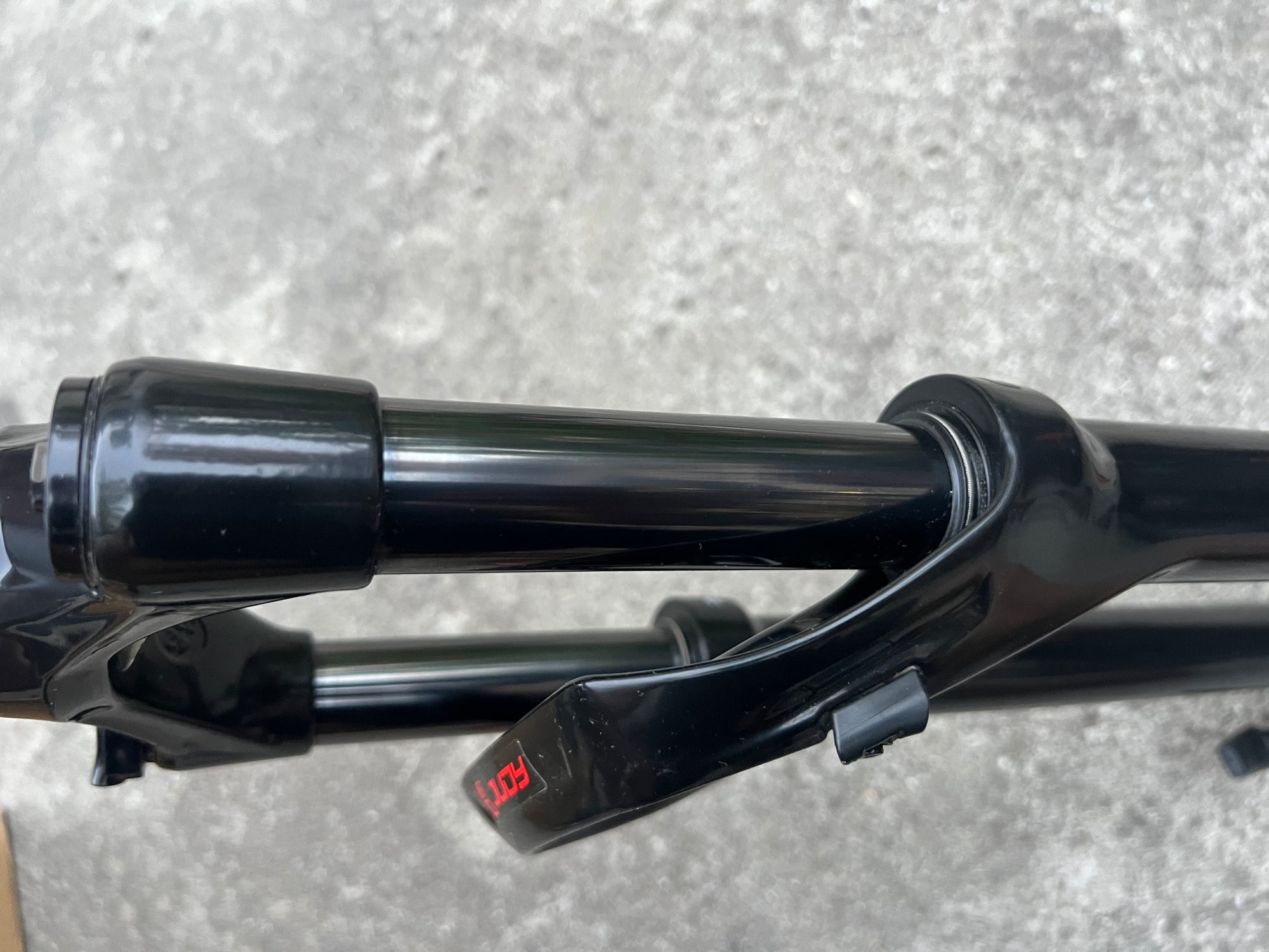 RockShox Judy Remote Lockout Fork 29” 100mm Travel Tapered 6.5” Steerer