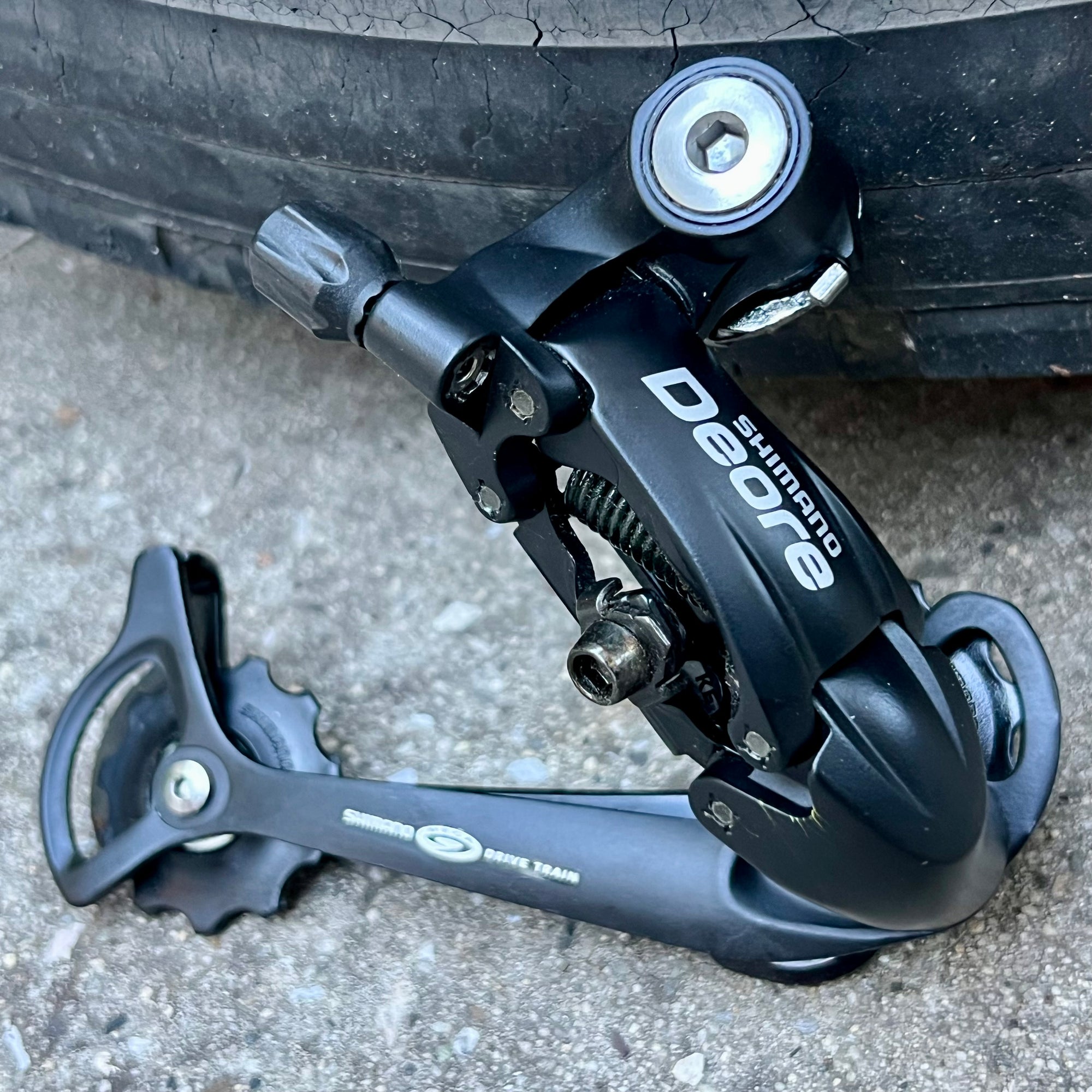 NOS NEW Shimano Deore RD-M530 9 Soeed Long Cage SGS Rapid Rise Rear Derailleur
