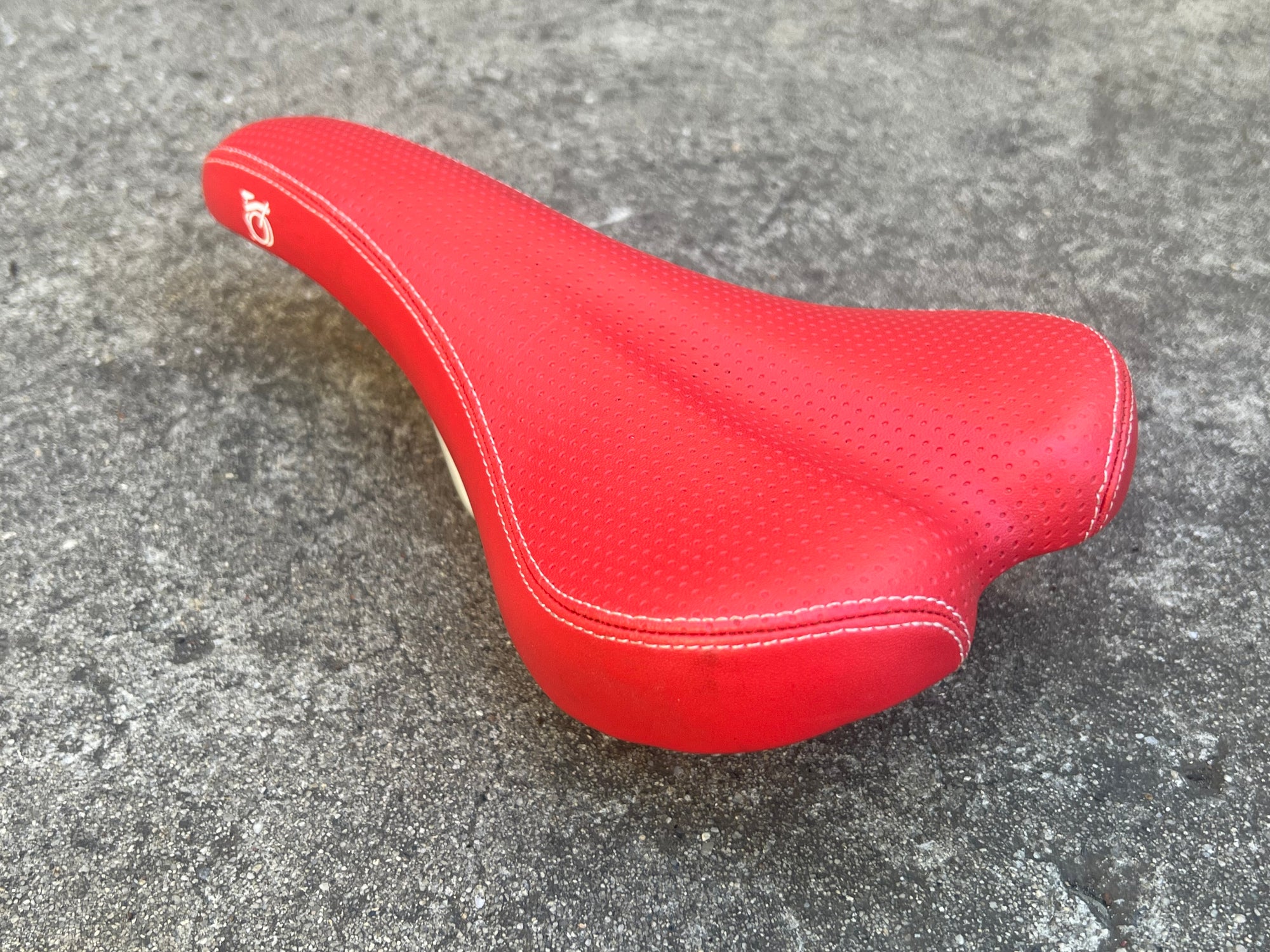 NOS NEW Brompton Red Comfort Saddle Folding Bike Commuter Hollow Cr-Mo Rails Hybrid