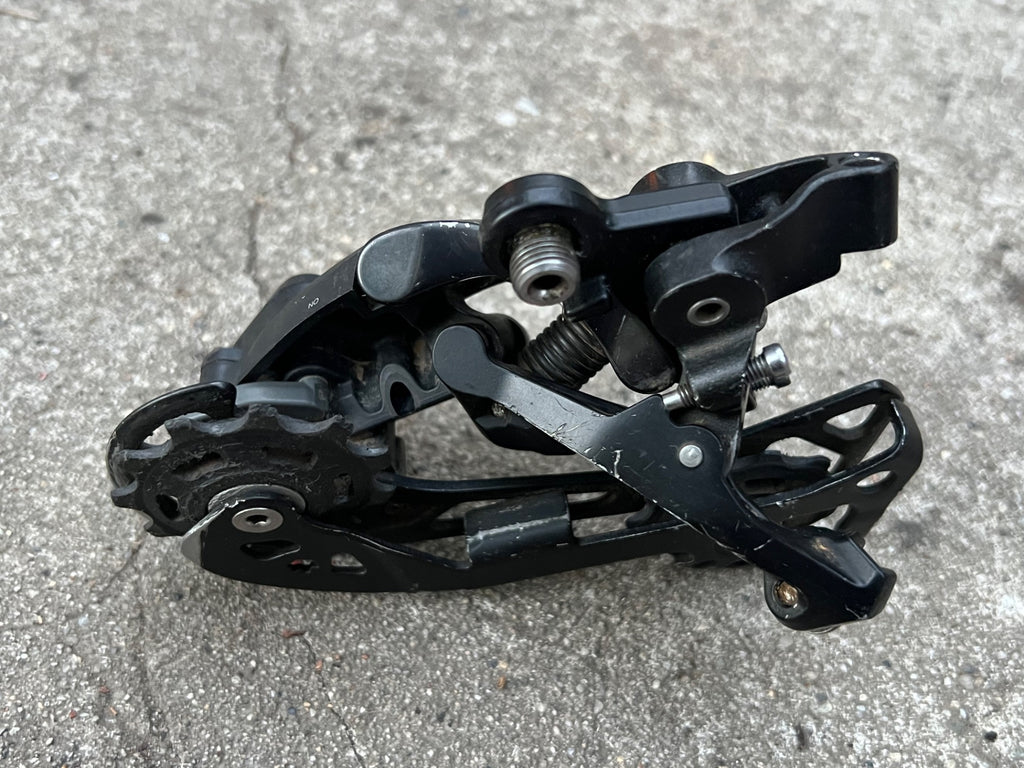 Shimano Deore XT M8000 GS 11 Speed Medium Cage Rear Derailleur Clutch Shadow  - Image 11