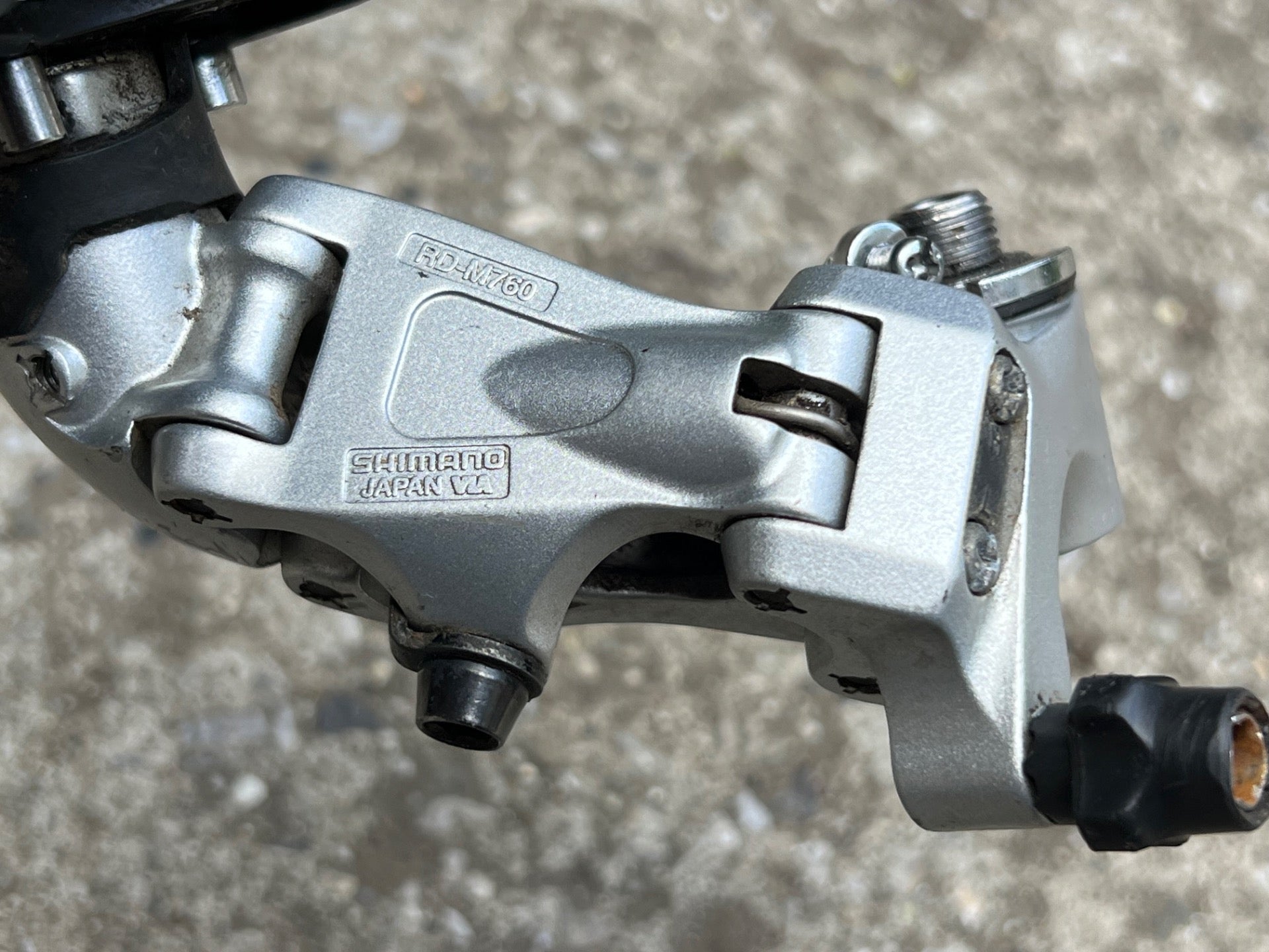 Shimano Deore XT M760 Long Cage 9 Speed Rear Derailleur Rapid Rise Mountain Bike - Image 14