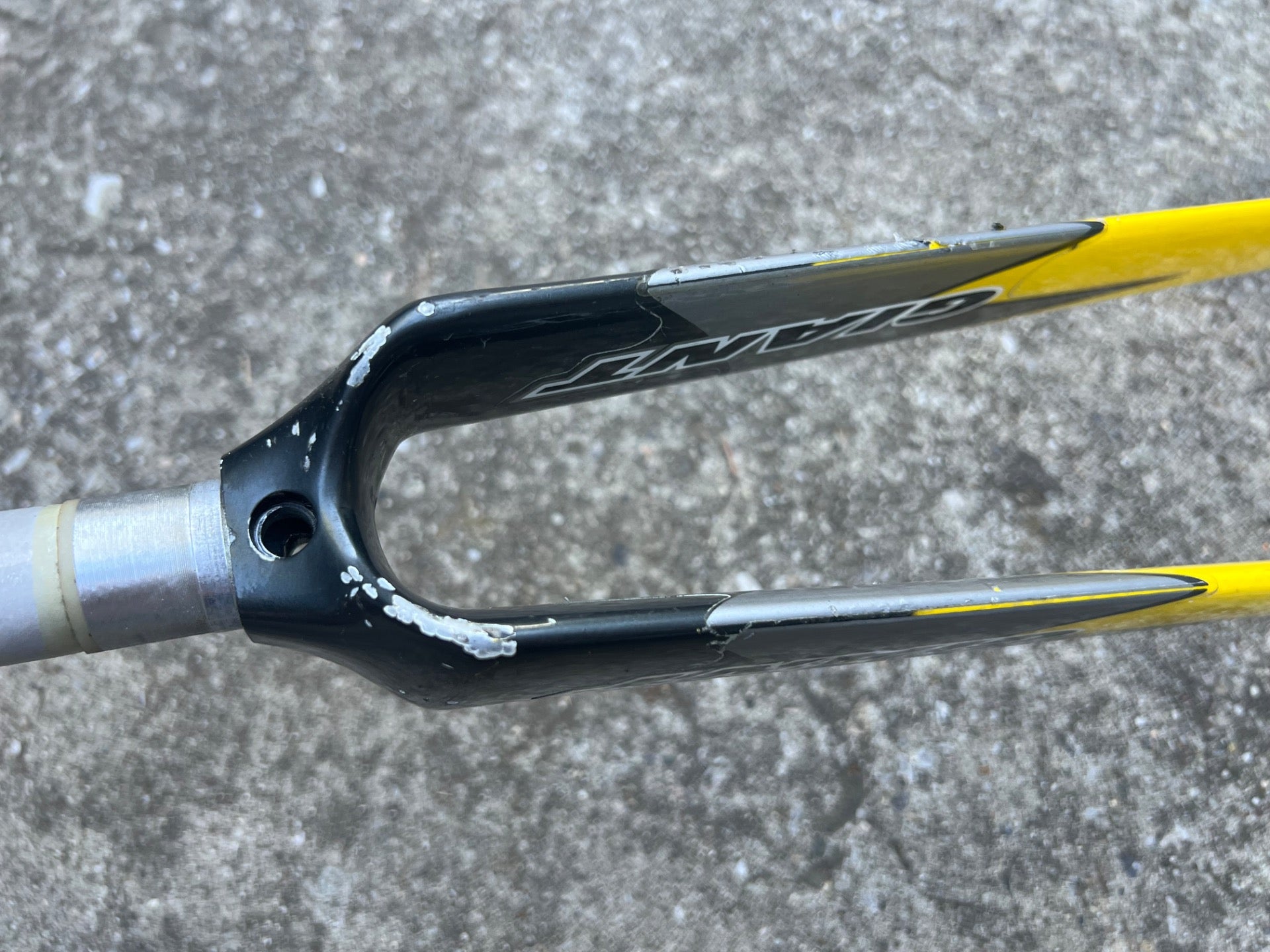 Giant Carbon Fork Aero 700c 1” 10.5” Threadless Steerer Road Yellow Gray Bike - Image 12