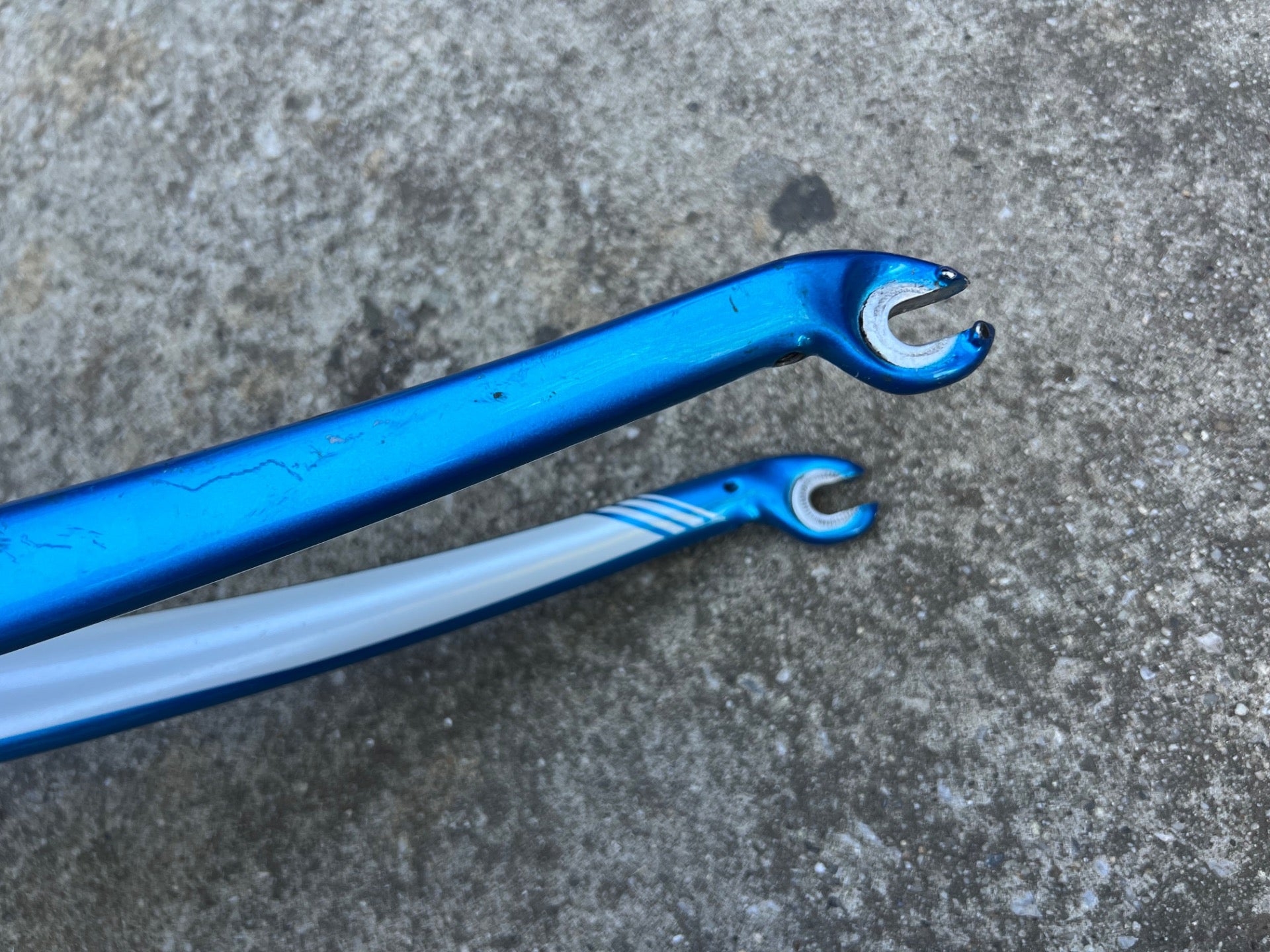 2014 Trek Lexa Carbon Fork 700c 1 1/8” 9” Threadless Steerer Blue White Road  - Image 15