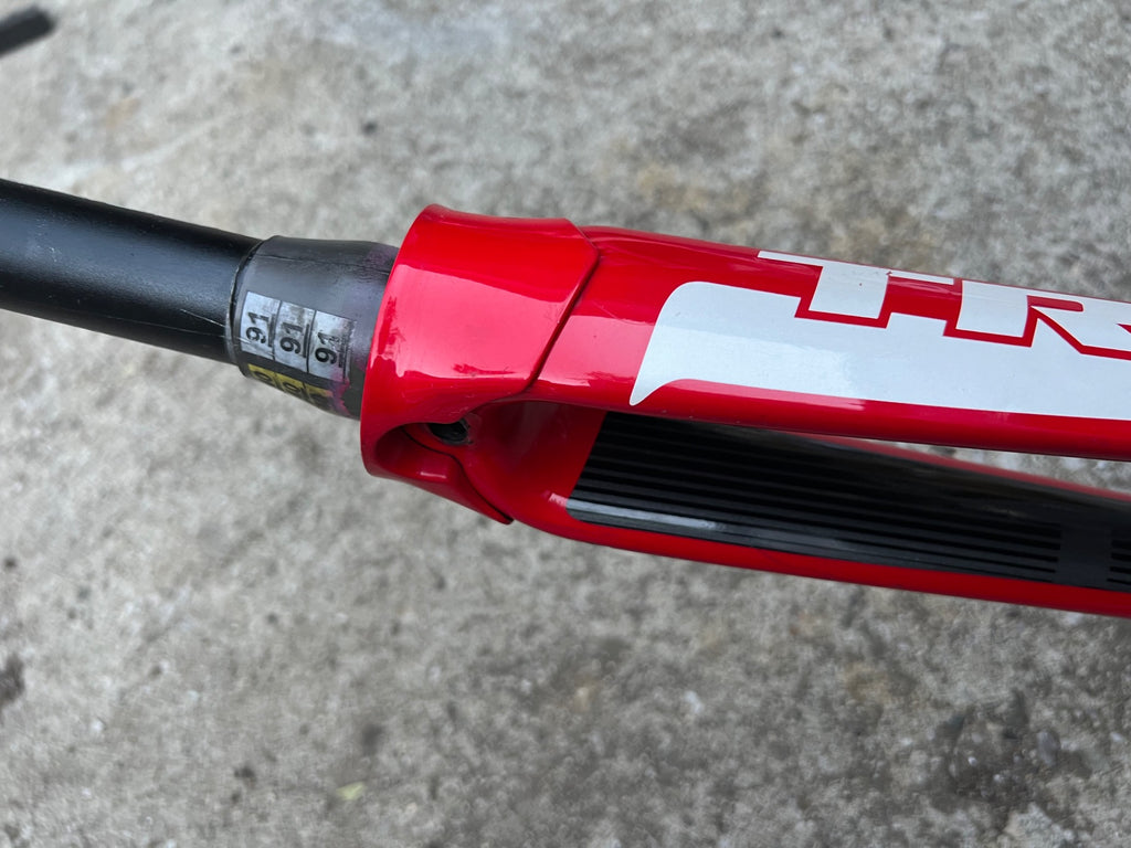 Trek RXL Bontrager 1 1/8” Tapered Carbon Fork Red White Aluminum Road Bike Race - Image 20